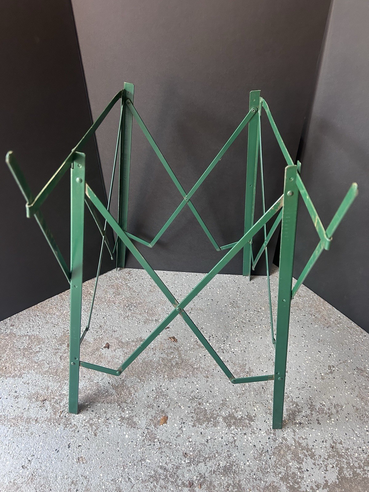 Vintage Coleman Heavy Steel Green Stove Cooler Folding High Stand No. 10 NO BOX Vintage Coleman Heavy Steel Green Stove Cooler Folding High Stand No. 10 NO BOX