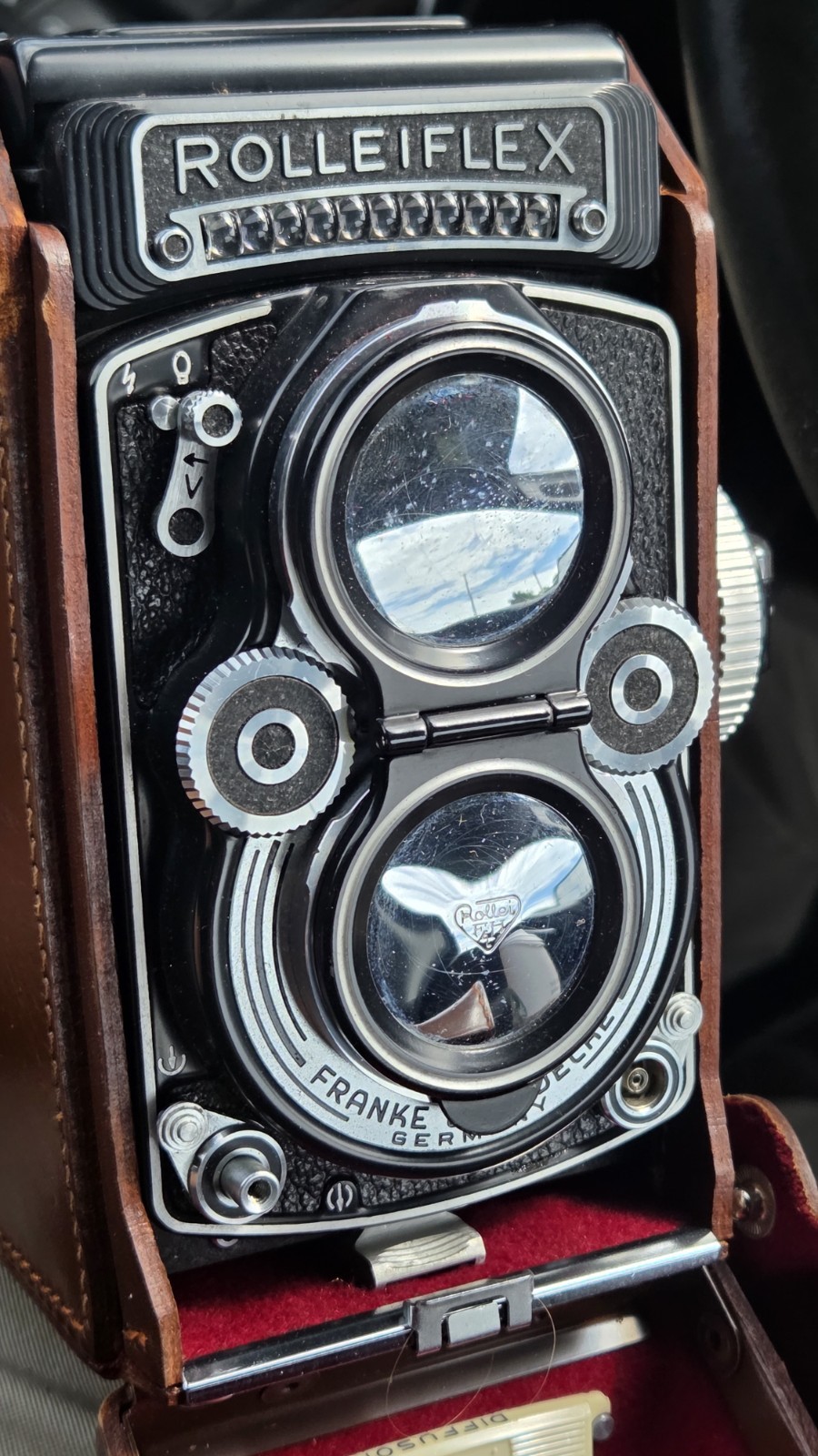 Rolleiflex 3.5 E2 Franke & Heidecke Film Camera w/ case 1962 Carl Zeiss 