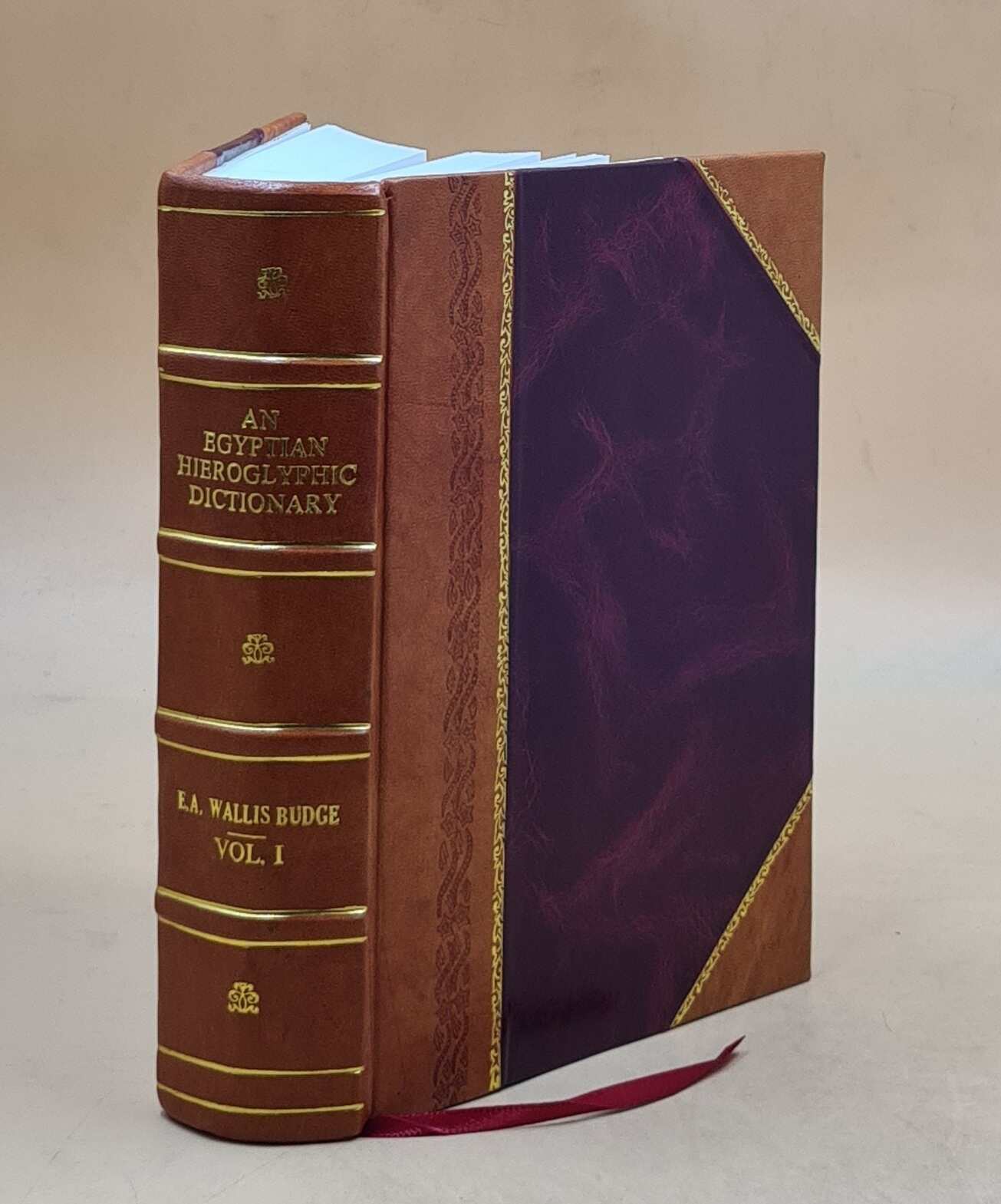 An Egyptian hieroglyphic dictionary with an index of E V. 1 1920 [Leather Bound]