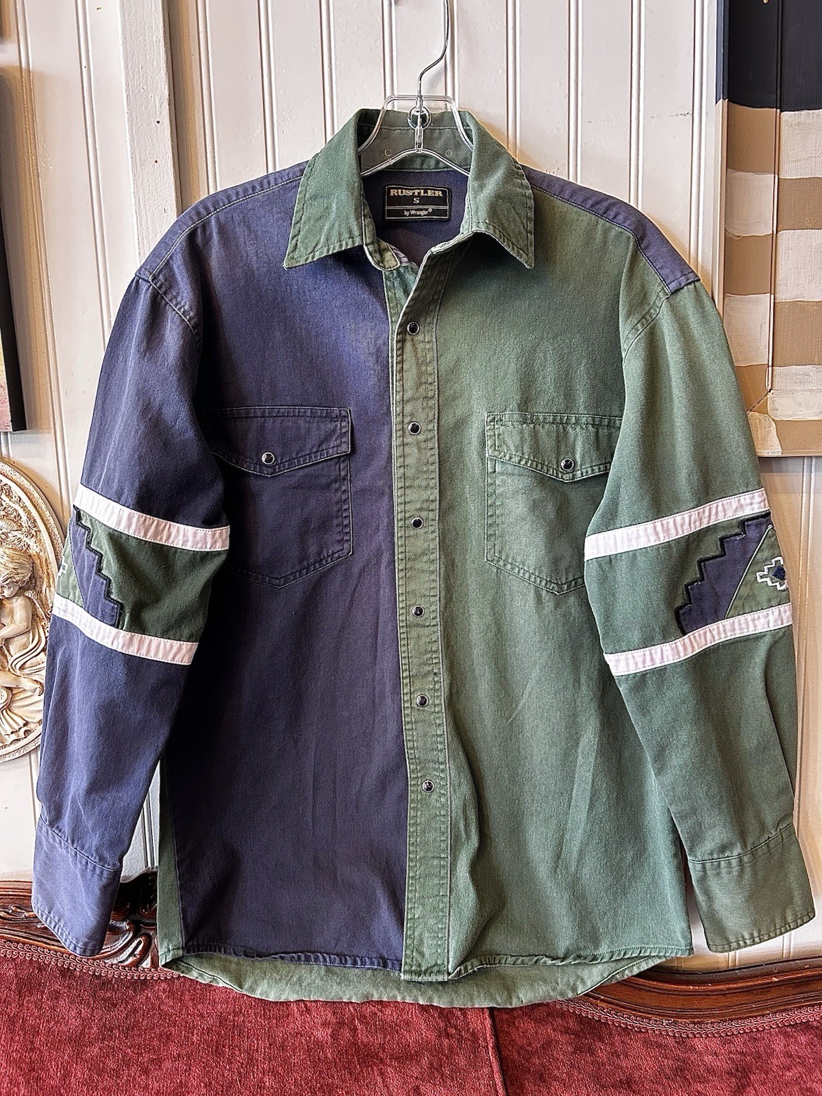 Vintage RARE Rustler Wrangler Southwestern Aztec Pearl Snap Size S Blue Green