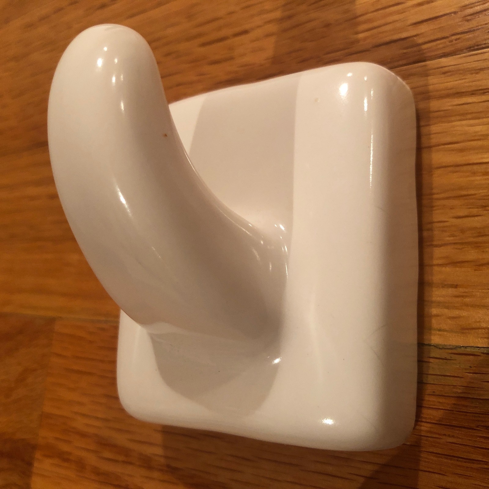 B & W Porcelain Robe Hook # 1430  White w/ all mounting Hardware ~ VTG NEW
