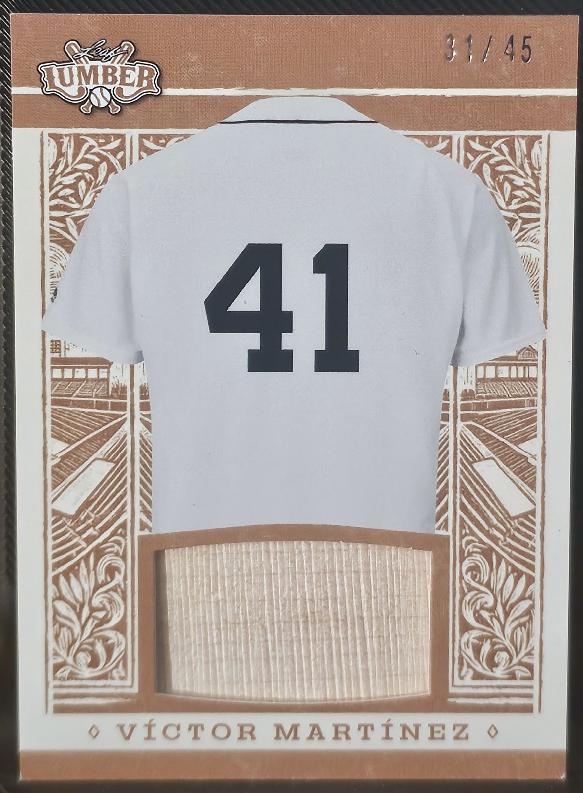 Leaf 2025 Leaf Lumber Victor Martinez Game-Used Bat Relic GL-120 Bronze /45