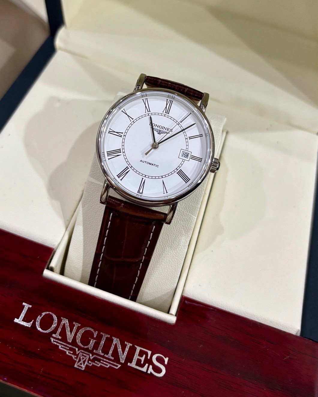 Longines L4.921.4.11.2 Presence 38.5mm White Dial Men Automatic Watch Longines L4.921.4.11.2 Presence 38.5mm White Dial Men Automatic Watch