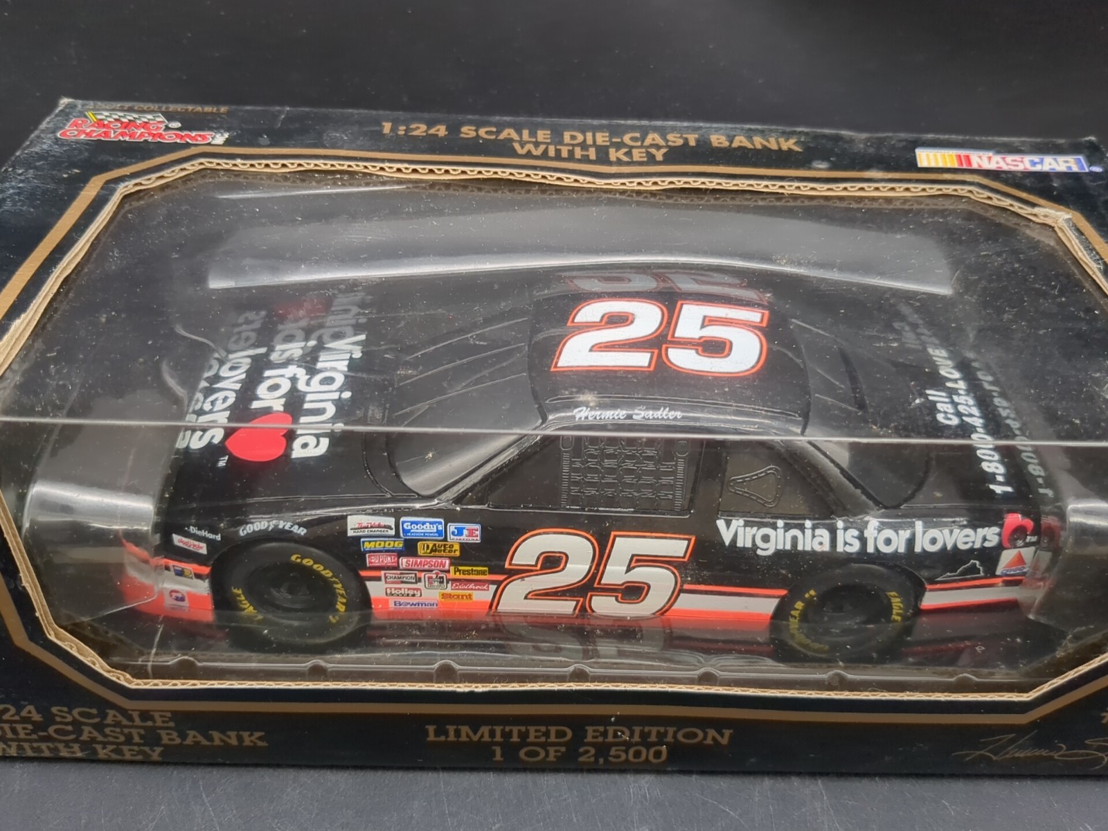 1994 Racing Champions 1:24 NASCAR #25 Hermie Sadler *Virgina Is For Lovers* Bank 1994 Racing Champions 1:24 NASCAR #25 Hermie Sadler *Virgina Is For Lovers* Bank