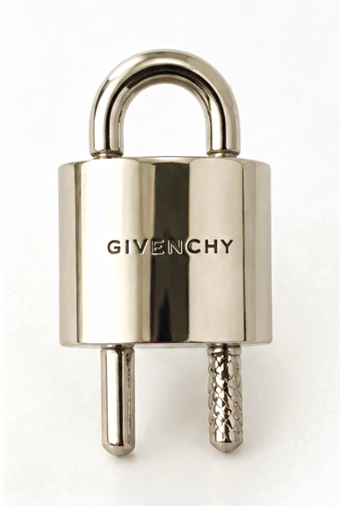Givenchy silver U lock Ring Silver UNISEX SIZE 50 NEW AUTHENTIC. Givenchy silver U lock Ring Silver UNISEX SIZE 50 NEW AUTHENTIC.