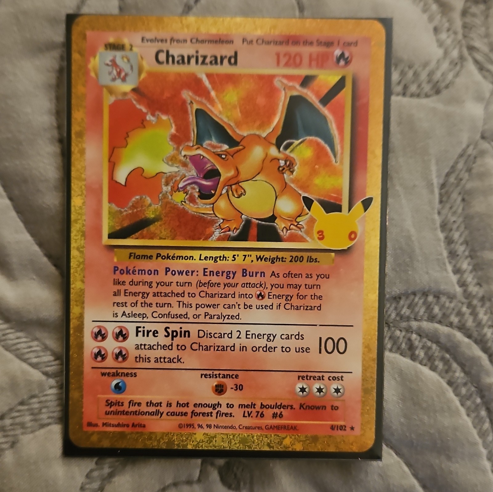 Nintendo Pokemon TCG Base Set Charizard 4/102 Holo Rare 30th Anni English 120HP Nintendo Pokemon TCG Base Set Charizard 4/102 Holo Rare 30th Anni English 120HP