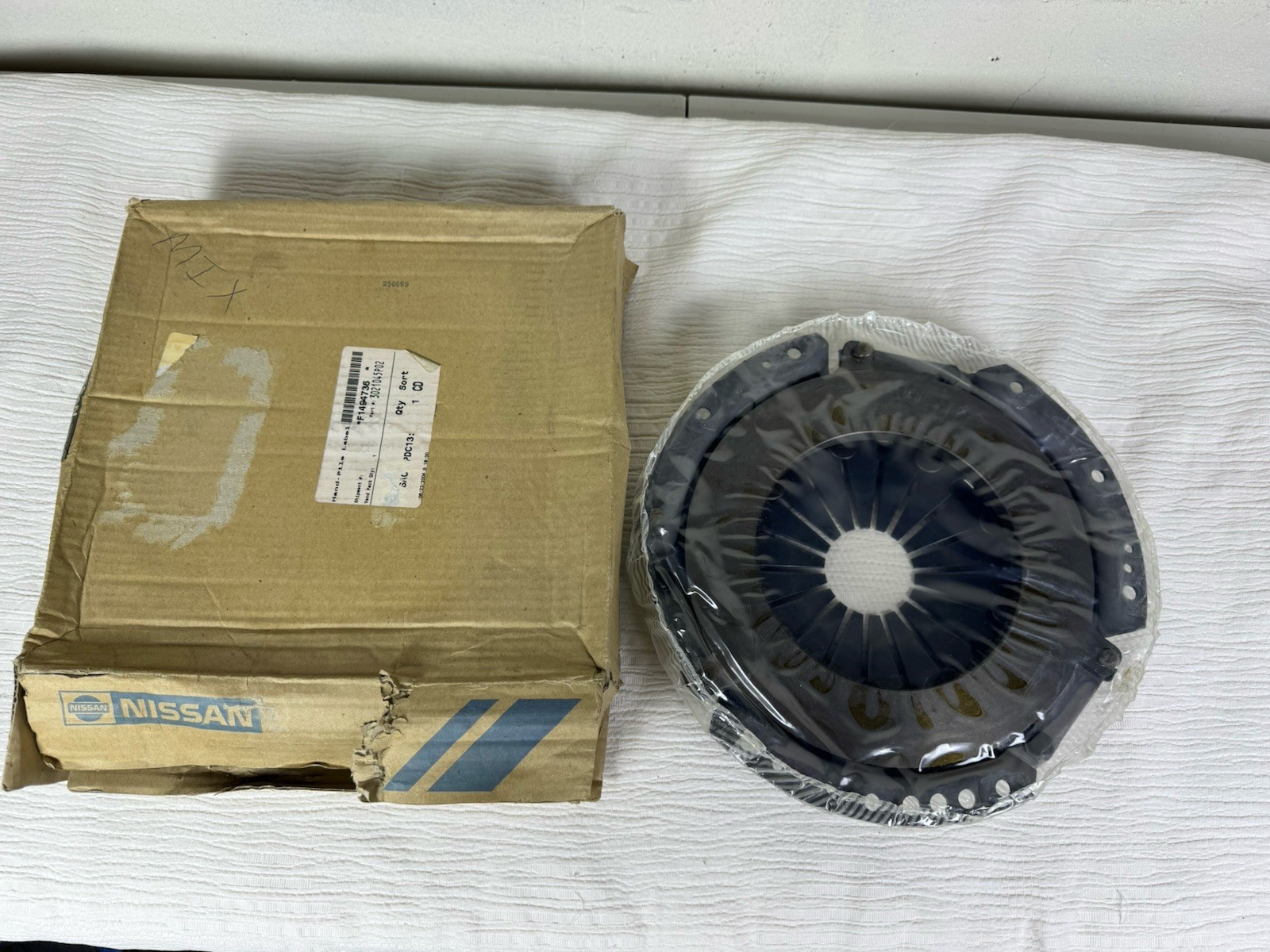NOS OEM Nissan 30210-45P02 /45p04 Pressure Plate & clutch Disc 1992-1996 300ZX