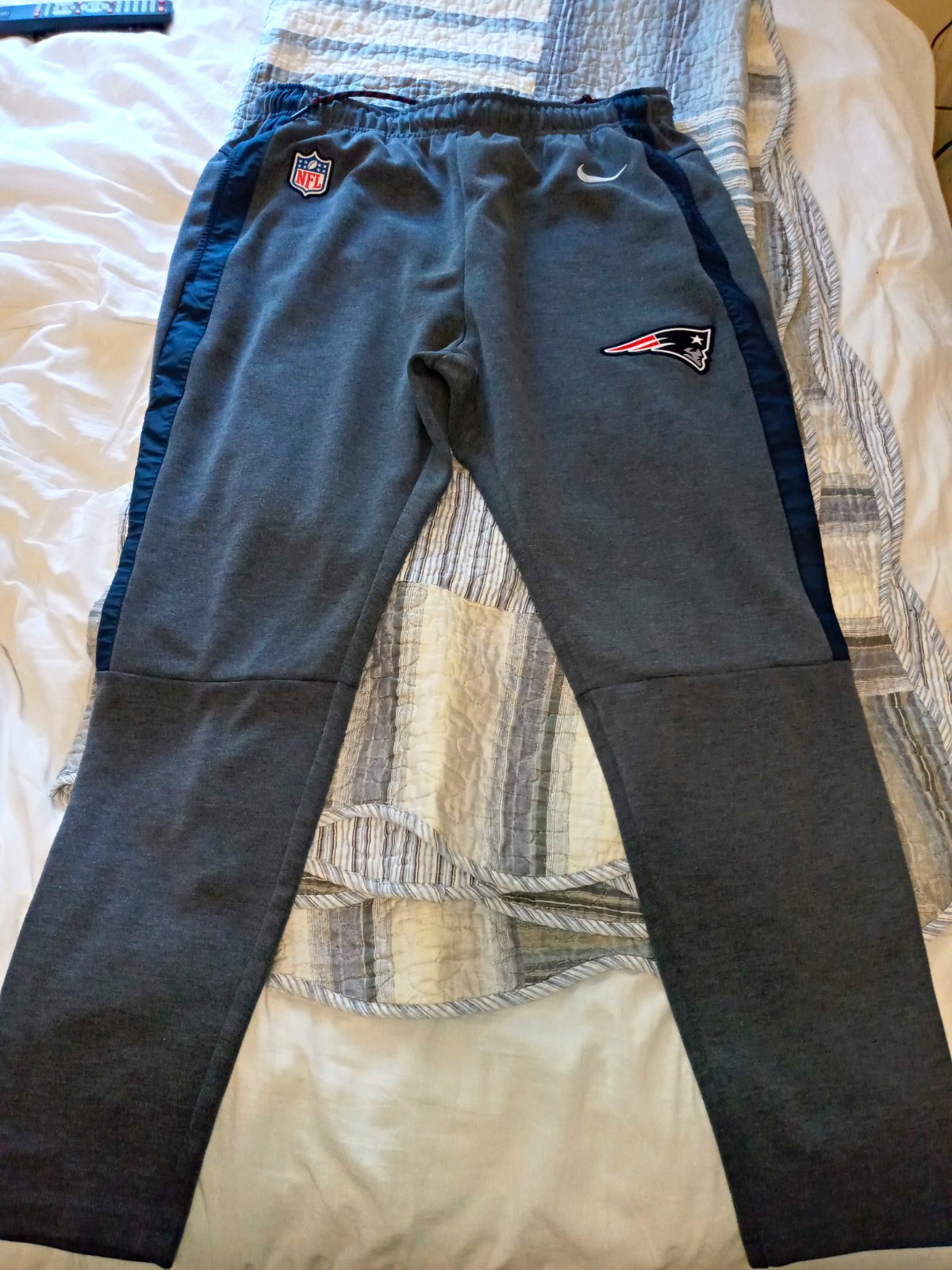 Nike New England Patriots On Field Drifit Joggers (VERY RARE 2014) Large