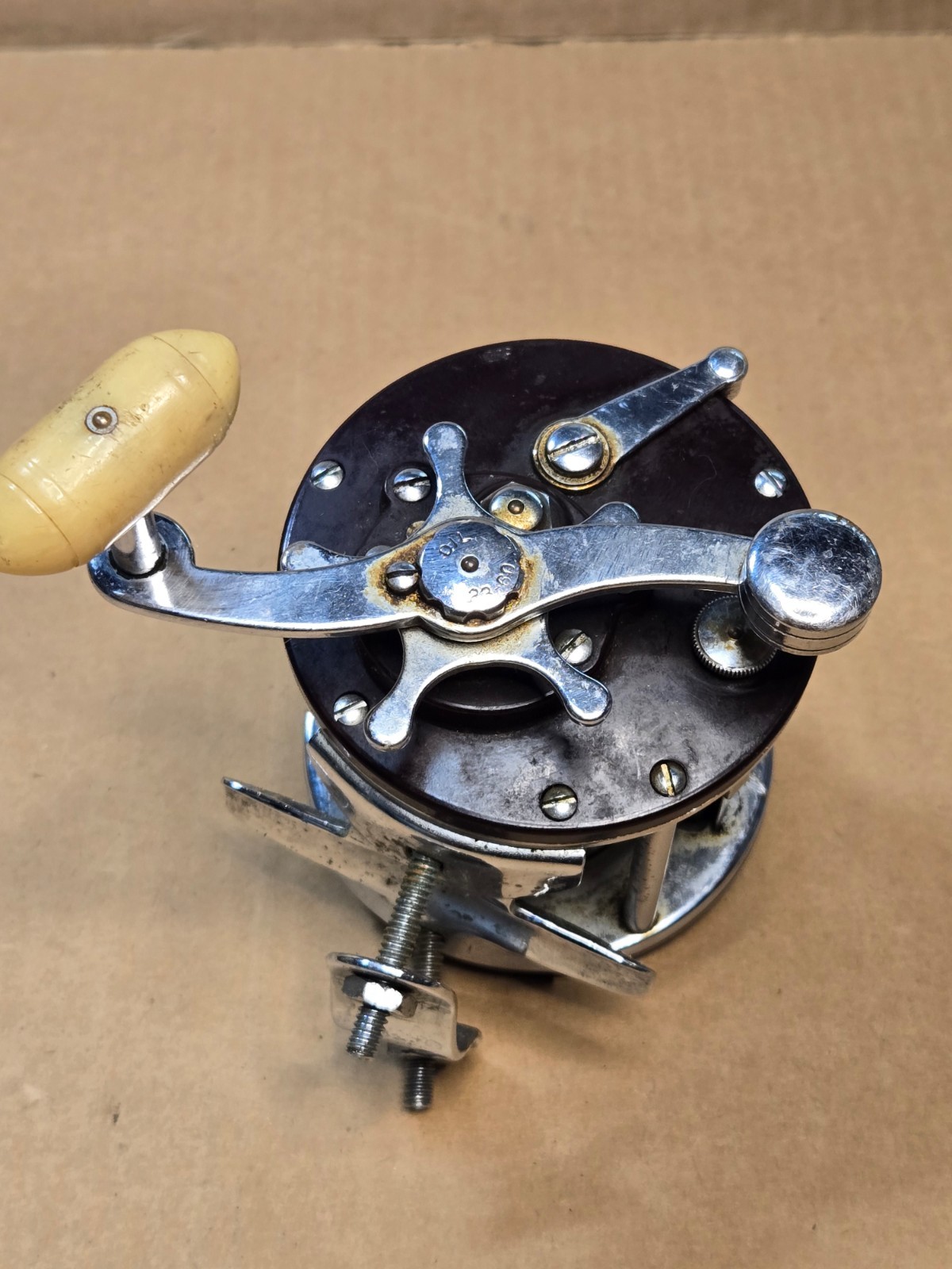Vintage Penn Peer No 209 Fishing Reel - Works Vintage Penn Peer No 209 Fishing Reel - Works