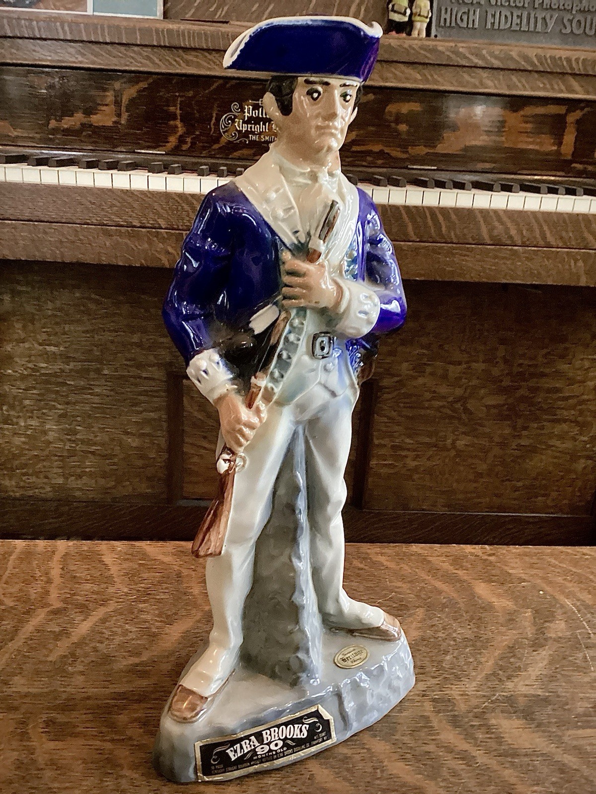 Vintage 1975 Ezra Brooks Whiskey Decanter Minuteman Heritage China Bottle 185