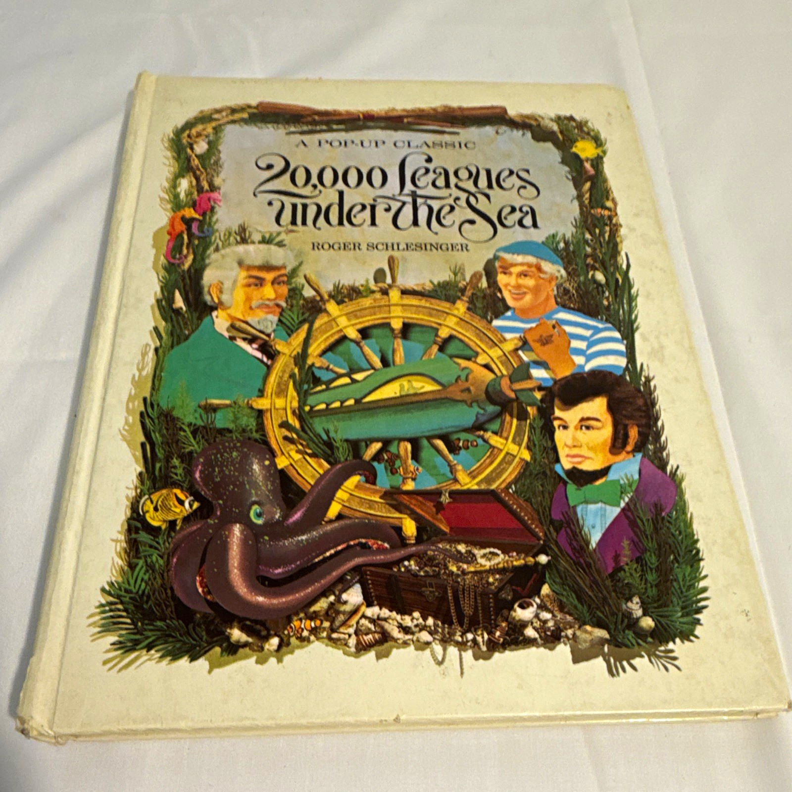 Vtg 1969 UK Edition 20,000 Leagues Under The Sea Roger Schlesinger Popup Book Vtg 1969 UK Edition 20,000 Leagues Under The Sea Roger Schlesinger Popup Book