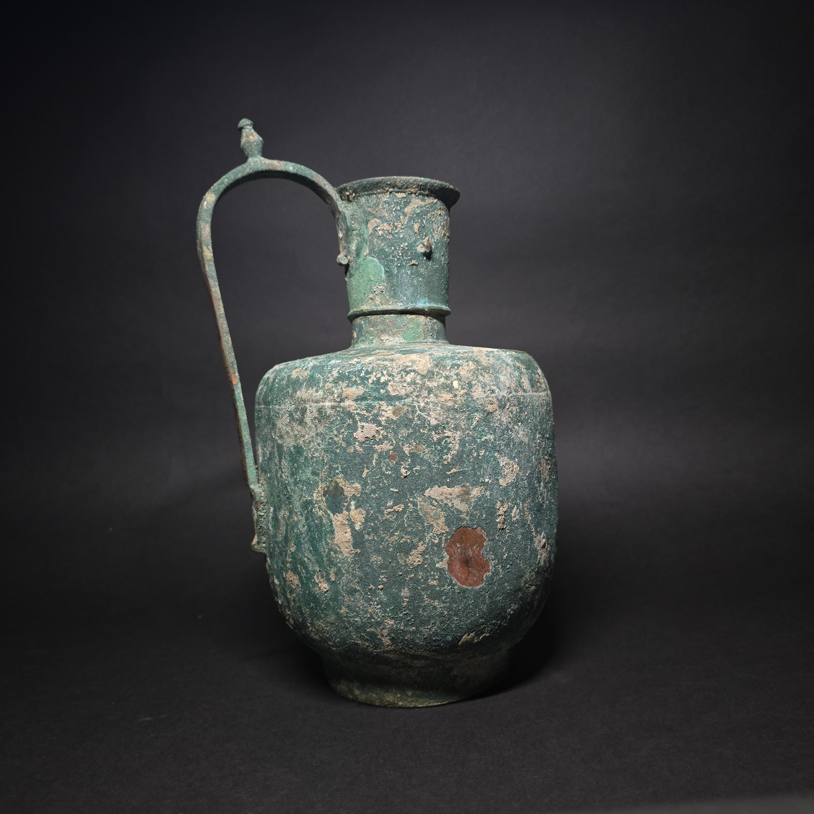 A BEAUTIFUL ISLAMIC SELJUK BRONZE JUG VESSEL WITH WRITINGS