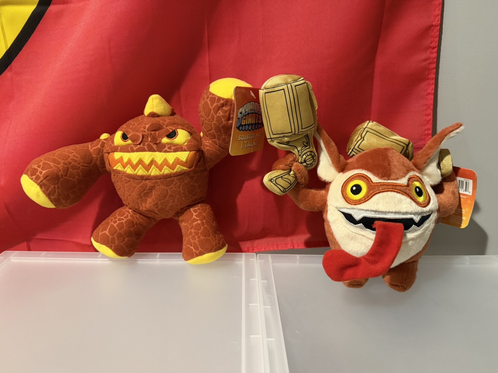 2012 Lot of 2 Activision Skylanders 8’\ 2012 Lot of 2 Activision Skylanders 8’\