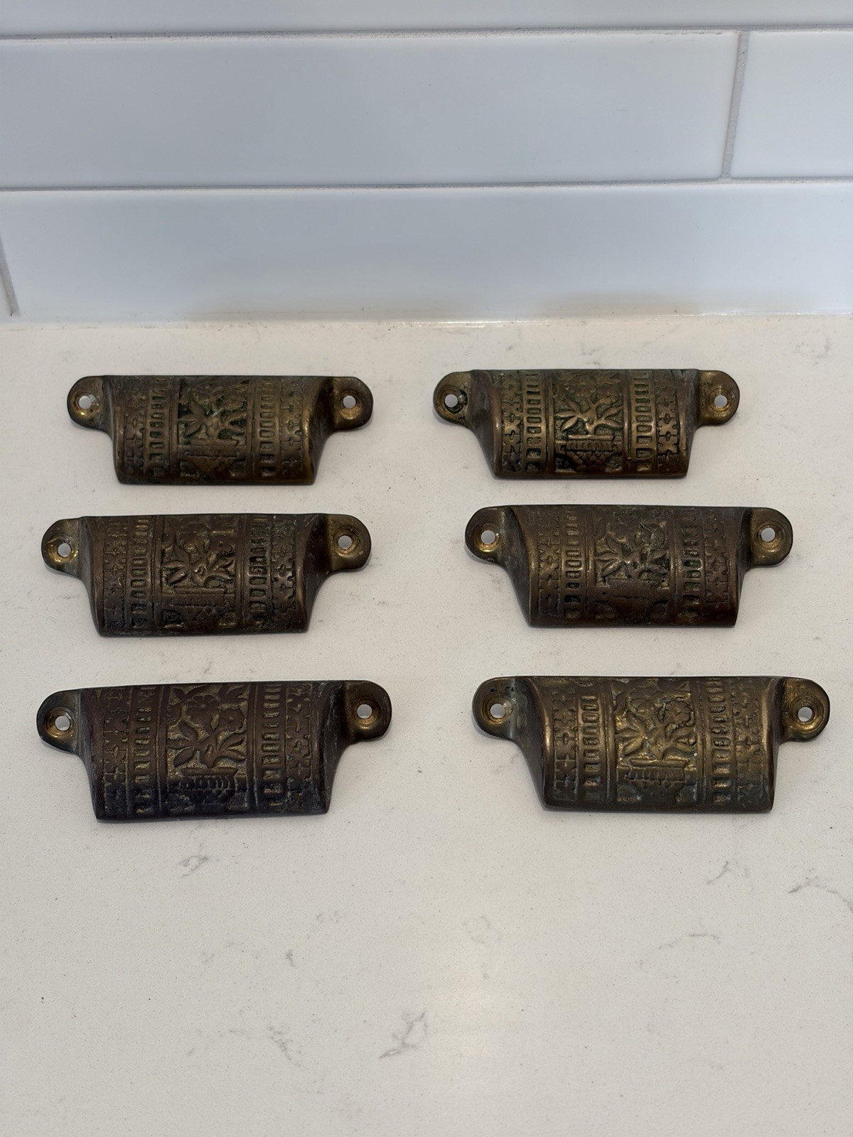 Antique Victorian Brass Ornate Drawer Pulls Set Of 6 Antique Victorian Brass Ornate Drawer Pulls Set Of 6