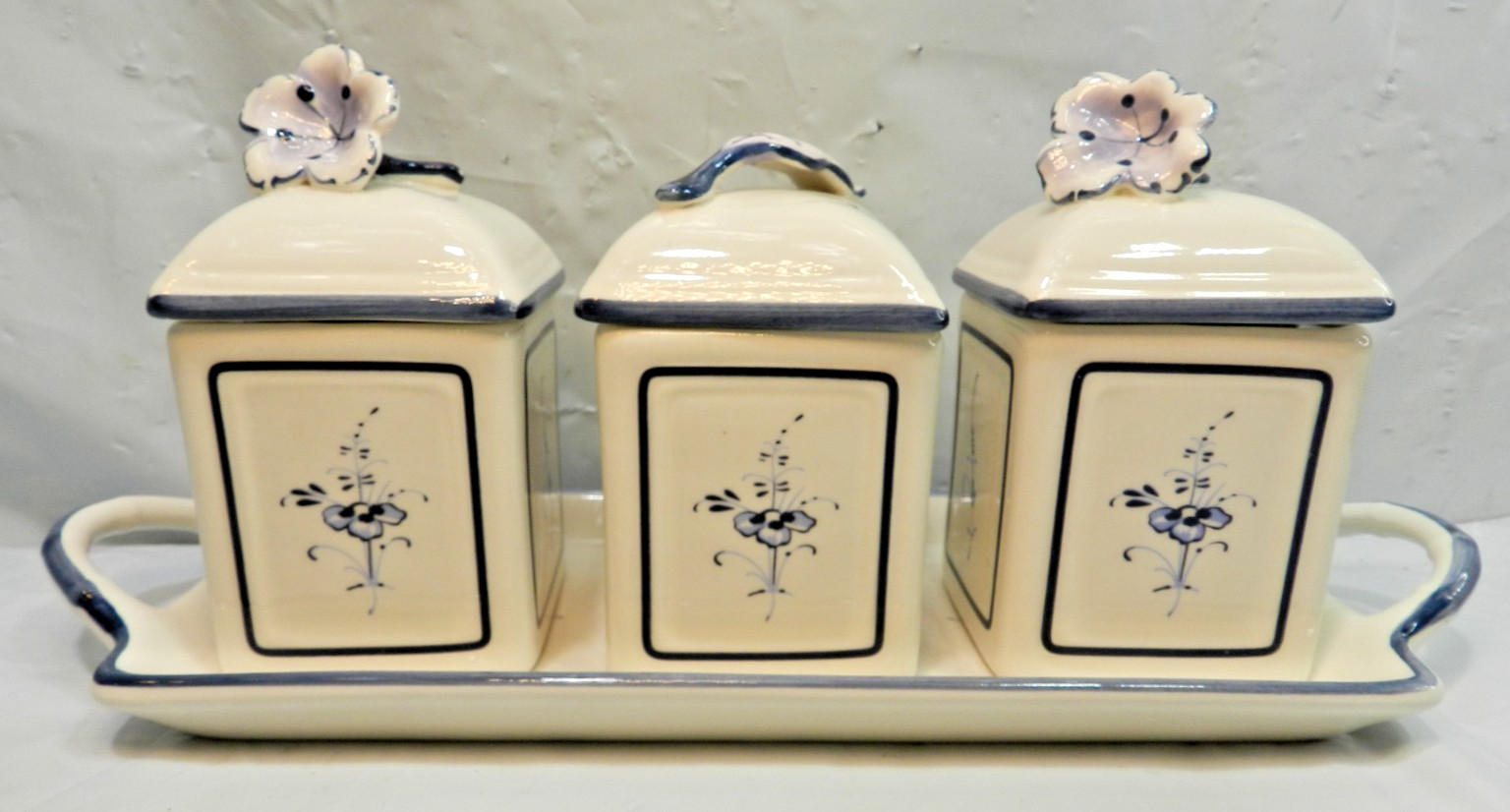 Villeroy & Boch 4 Piece Jam & Condiment Jars w/Tray  Vieux Luxembourg NIB T47K