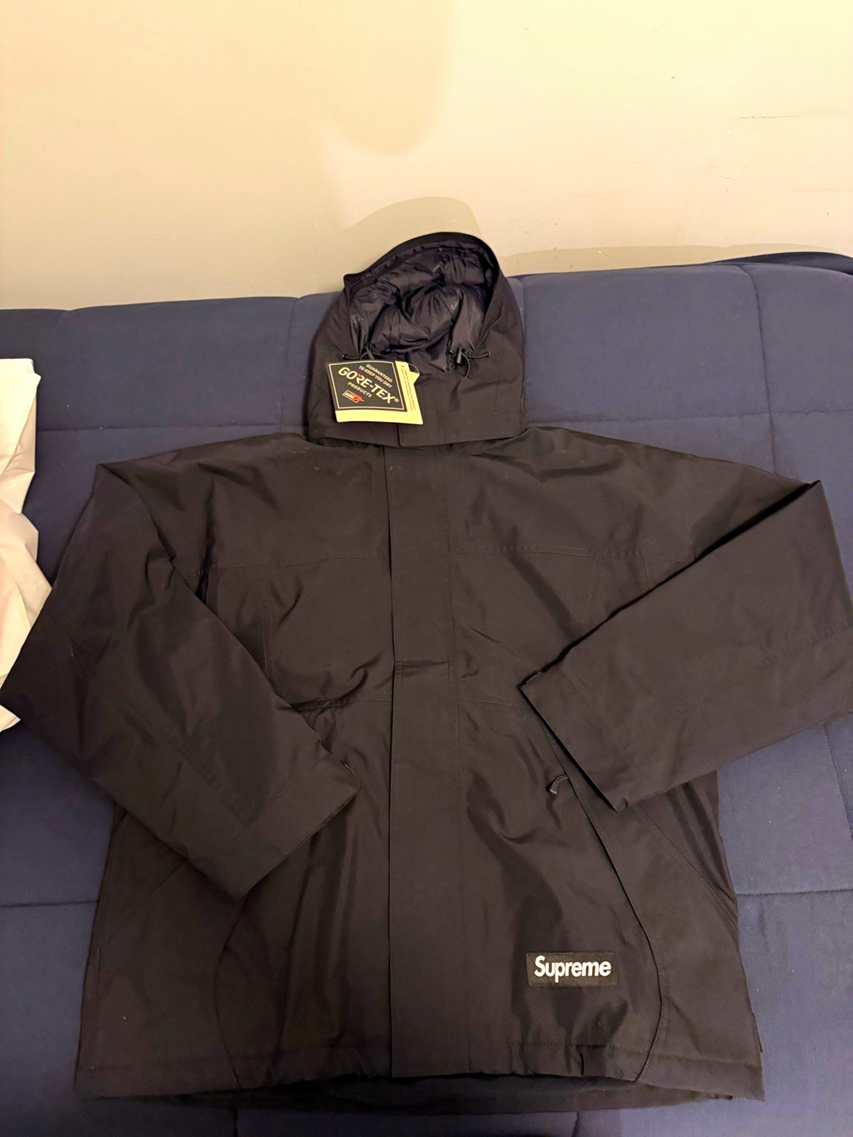 Supreme FW26 AOI GORE-TEX Hooded jacket black Supreme FW26 AOI GORE-TEX Hooded jacket black