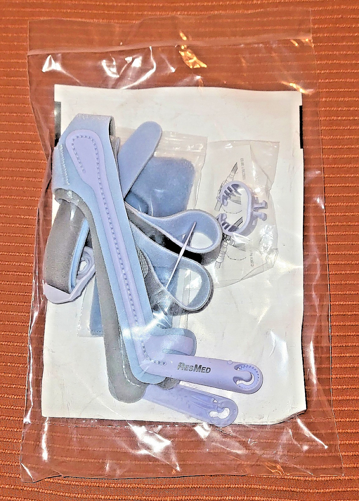 RESMED SWIFT Lt HEADGEAR Lt. BLUE * DISCONTINUED * (NEW & SEALED) MPN-60595 RESMED SWIFT Lt HEADGEAR Lt. BLUE * DISCONTINUED * (NEW & SEALED) MPN-60595