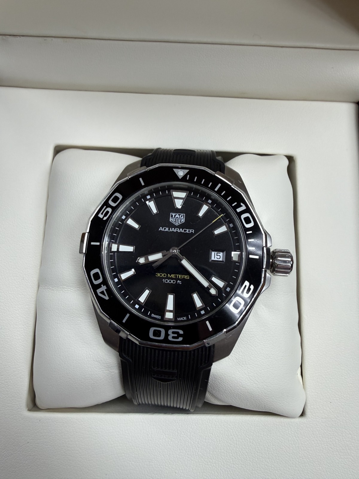 TAG Heuer Aquaracer WAY101A 43mm - Black Dial - Quartz - 300M - Full Set TAG Heuer Aquaracer WAY101A 43mm - Black Dial - Quartz - 300M - Full Set
