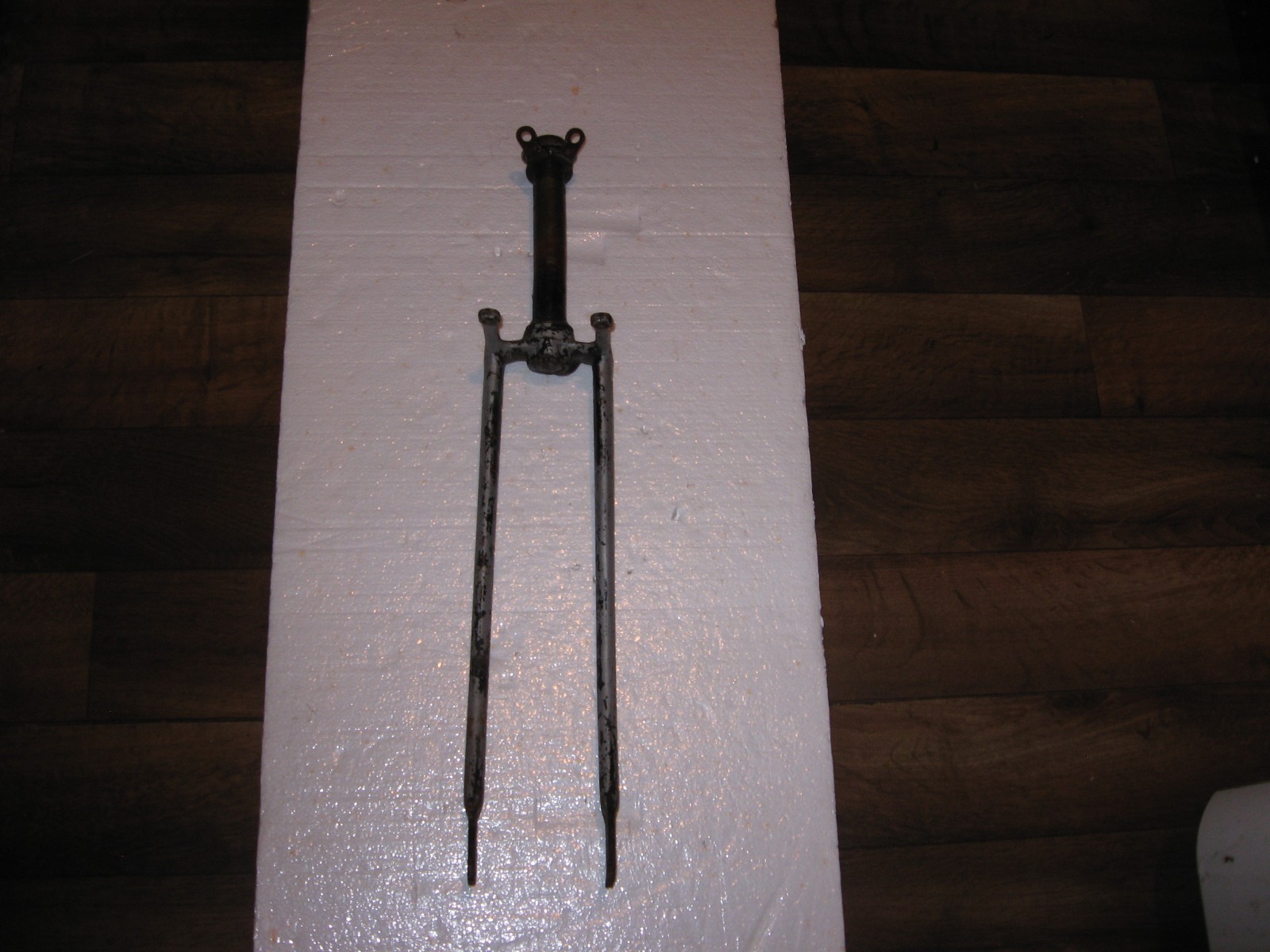 SCHWINN PRE WAR TRUSS ROD LOCKING FORK. SCHWINN PRE WAR TRUSS ROD LOCKING FORK.