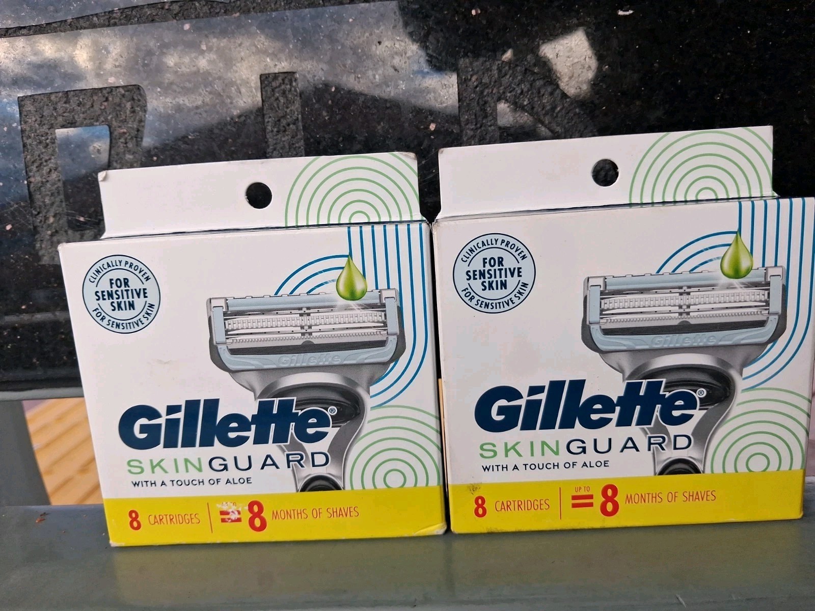 Gillette Skinguard For Sensitive Skin Razor Blade Refills - 16 Cartridges NIB