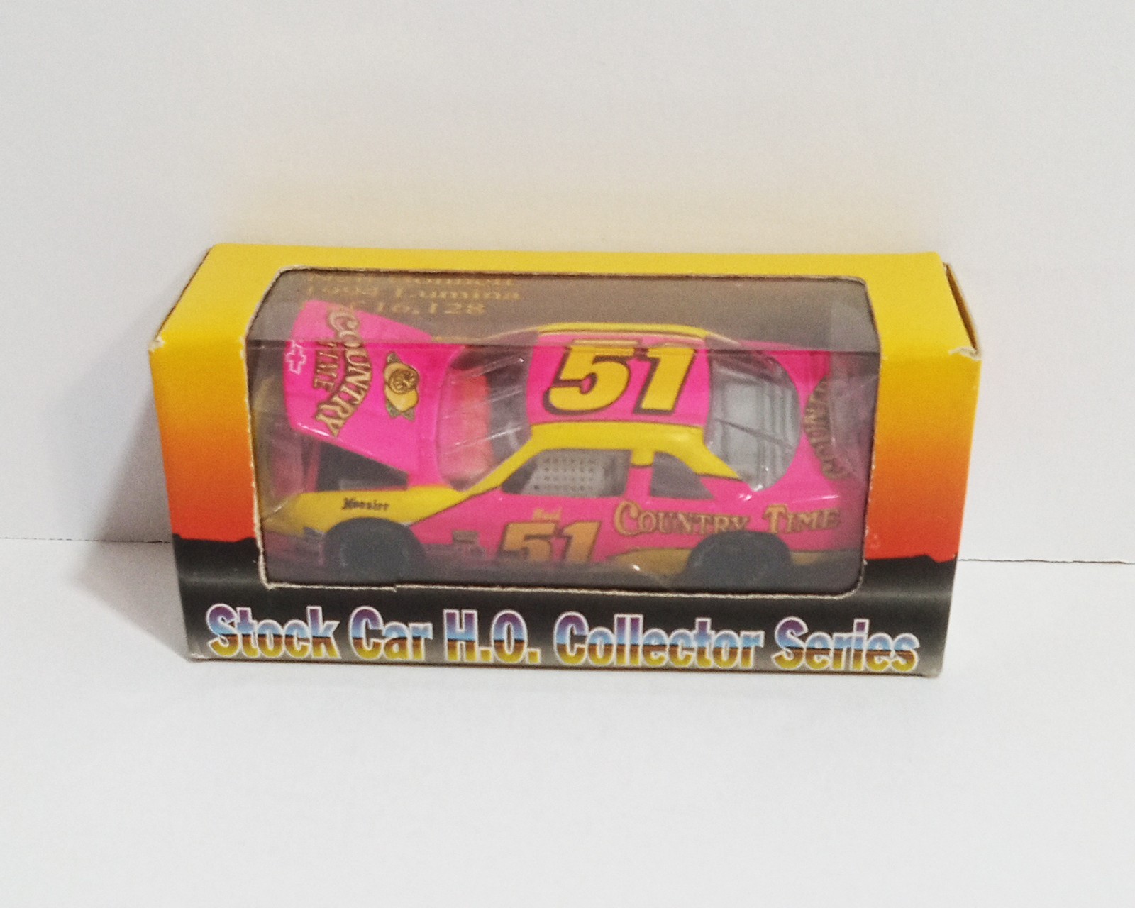 Neil Bonnett 1/64 Action RCCA #51 Country Time 1994 Lumina HOOD OPEN Neil Bonnett 1/64 Action RCCA #51 Country Time 1994 Lumina HOOD OPEN