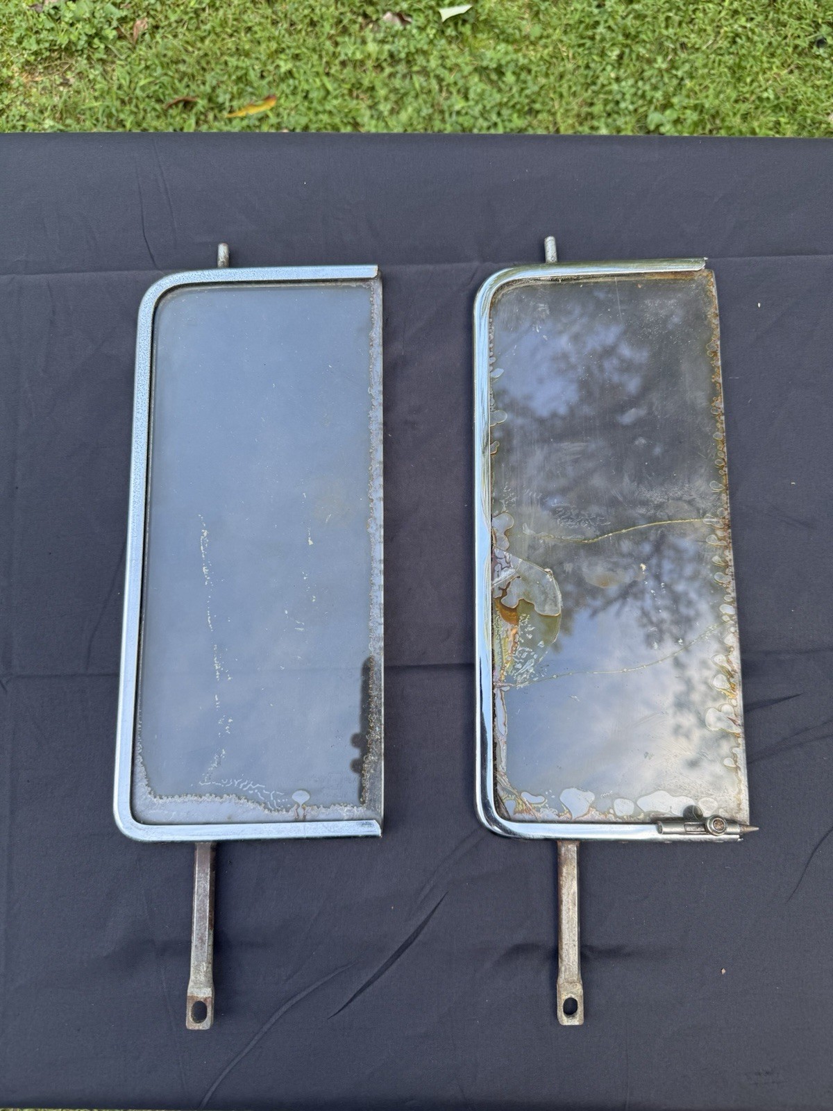 OEM 1955-1957 Chevy Sedan Vent Window Frames Pair (55 56 57 Bel Air 210 150)