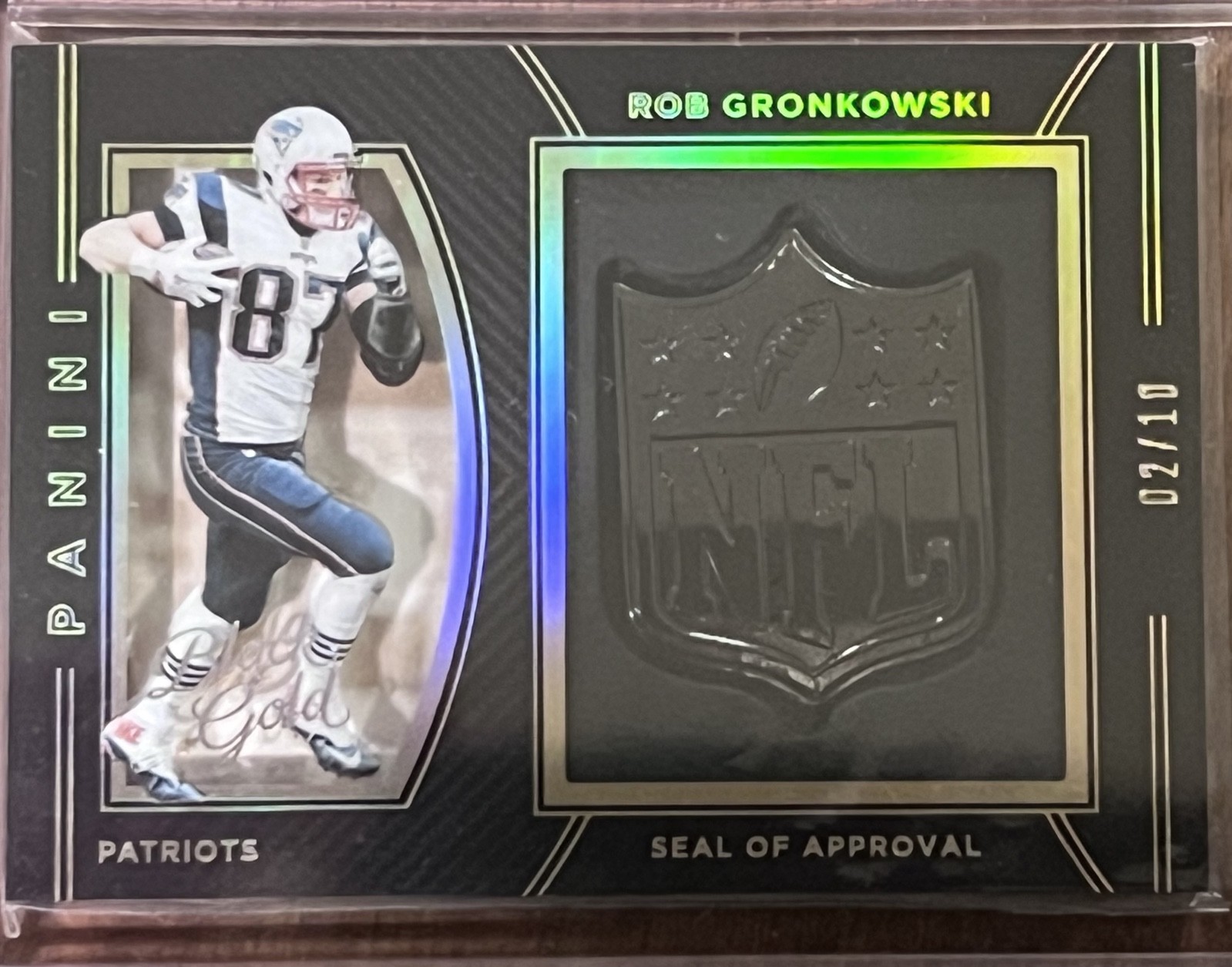 2016 Panini Black Gold NFL Seal of Approval Rob Gronkowski #SA23 Black Gold /10 2016 Panini Black Gold NFL Seal of Approval Rob Gronkowski #SA23 Black Gold /10