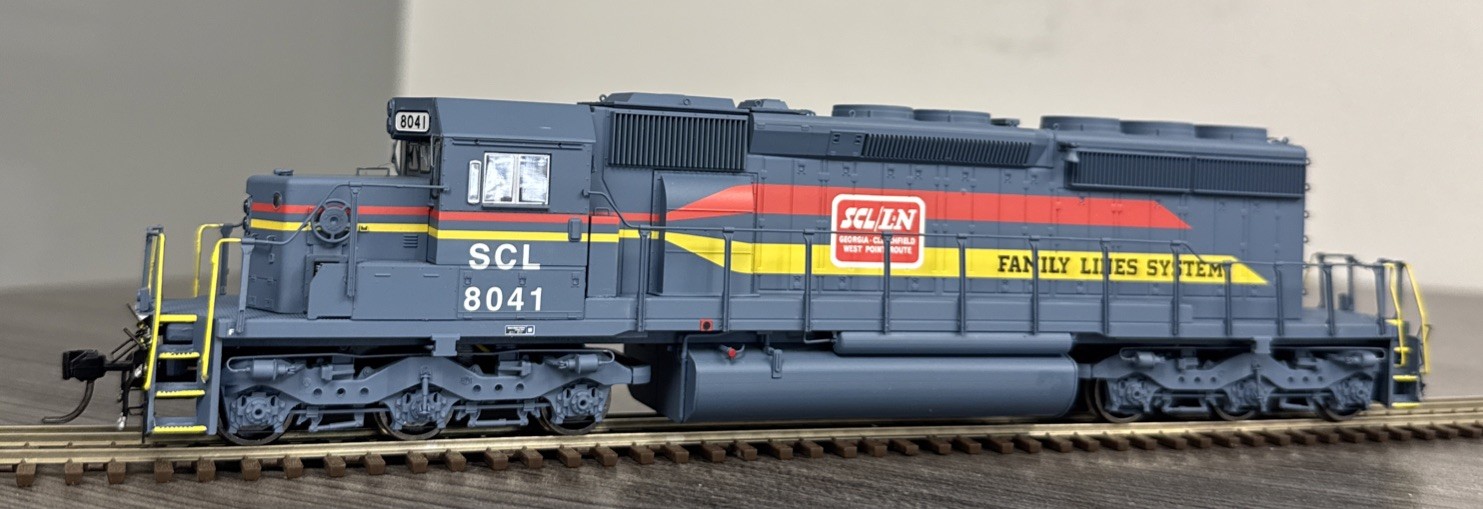 InterMountain Railway Co. HO #49328-01 SD40-2 Seaboard Coast Line #8041 - NIB