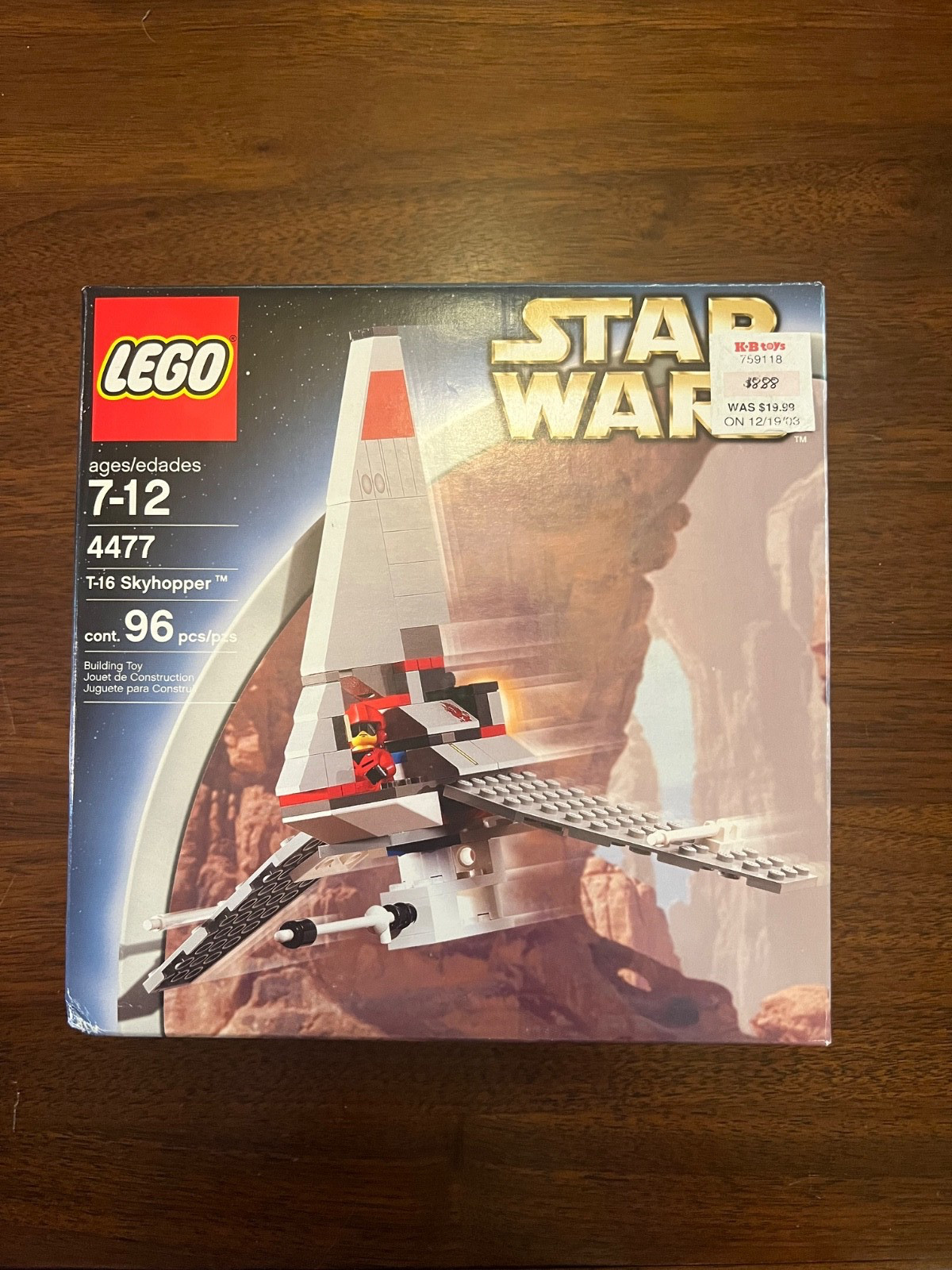 LEGO Star Wars: T-16 Skyhopper (4477) LEGO Star Wars: T-16 Skyhopper (4477)