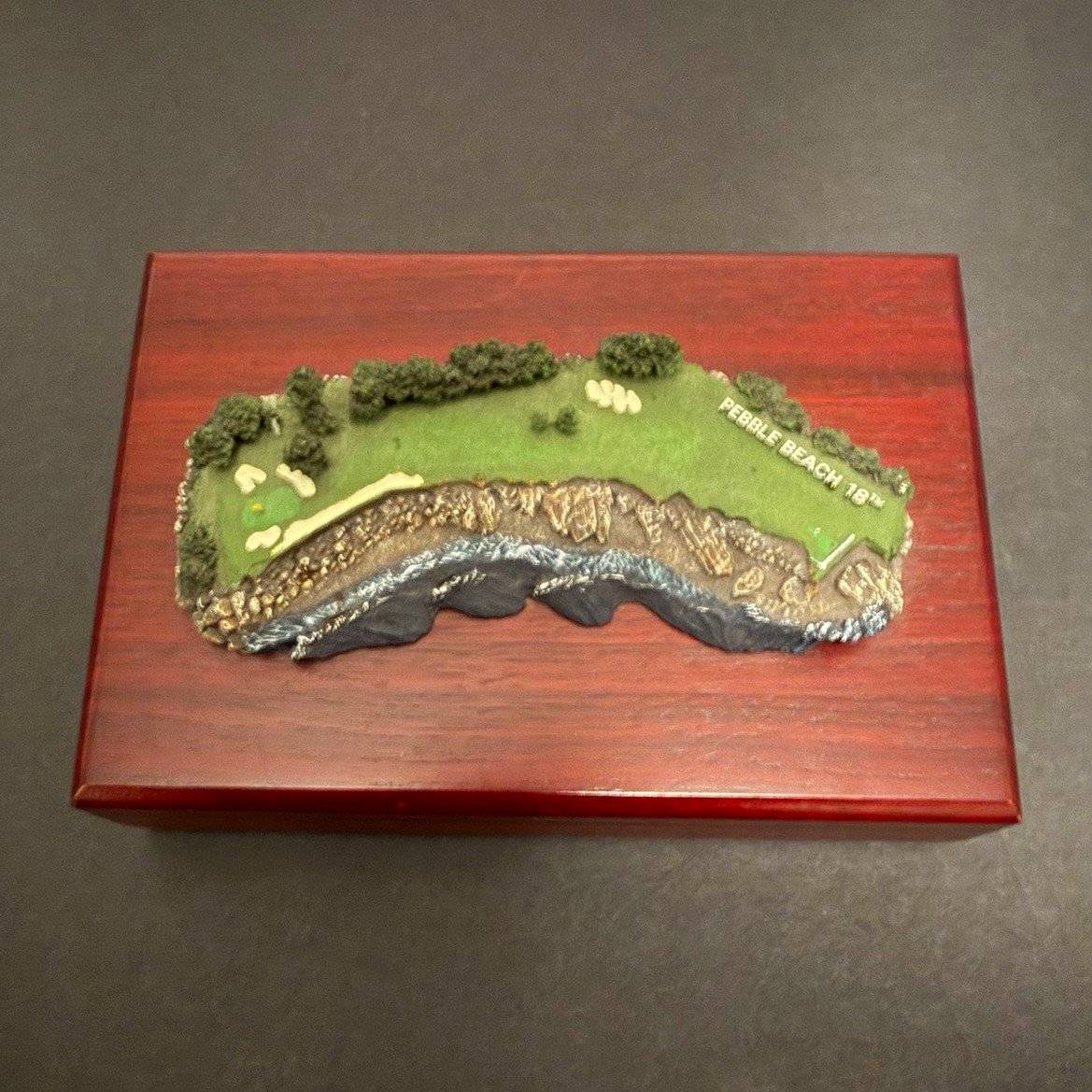 Fairway Replicas Pebble Beach 18th Hole Golf Keepsake Box Brown/Green Fairway Replicas Pebble Beach 18th Hole Golf Keepsake Box Brown/Green