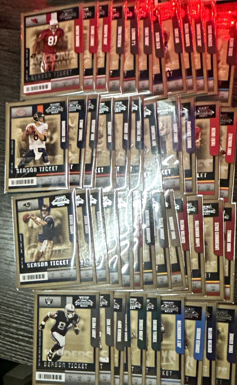 Playoff 2004 Contenders Season Ticket Base Set NFL Football 100-Card Lot Playoff 2004 Contenders Season Ticket Base Set NFL Football 100-Card Lot