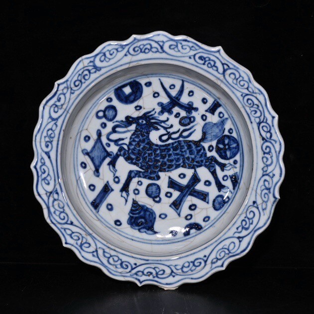 Ancient Chinese Yuan Dynasty Blue and White Porcelain Plate
