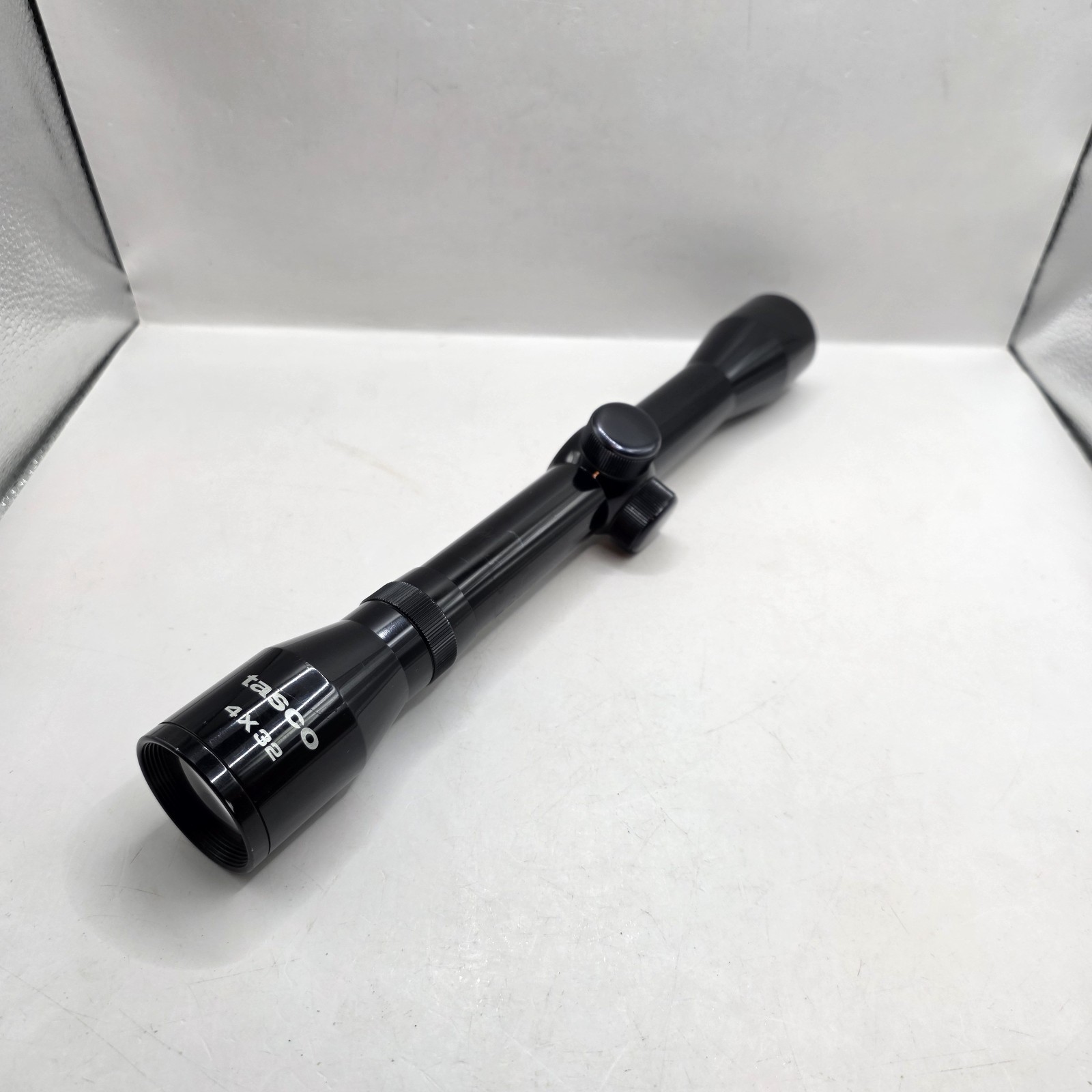 Vintage Tasco 4x32MM Japan Rifle Scope W/ Standard Crosshairs A58 Model Used Vintage Tasco 4x32MM Japan Rifle Scope W/ Standard Crosshairs A58 Model Used