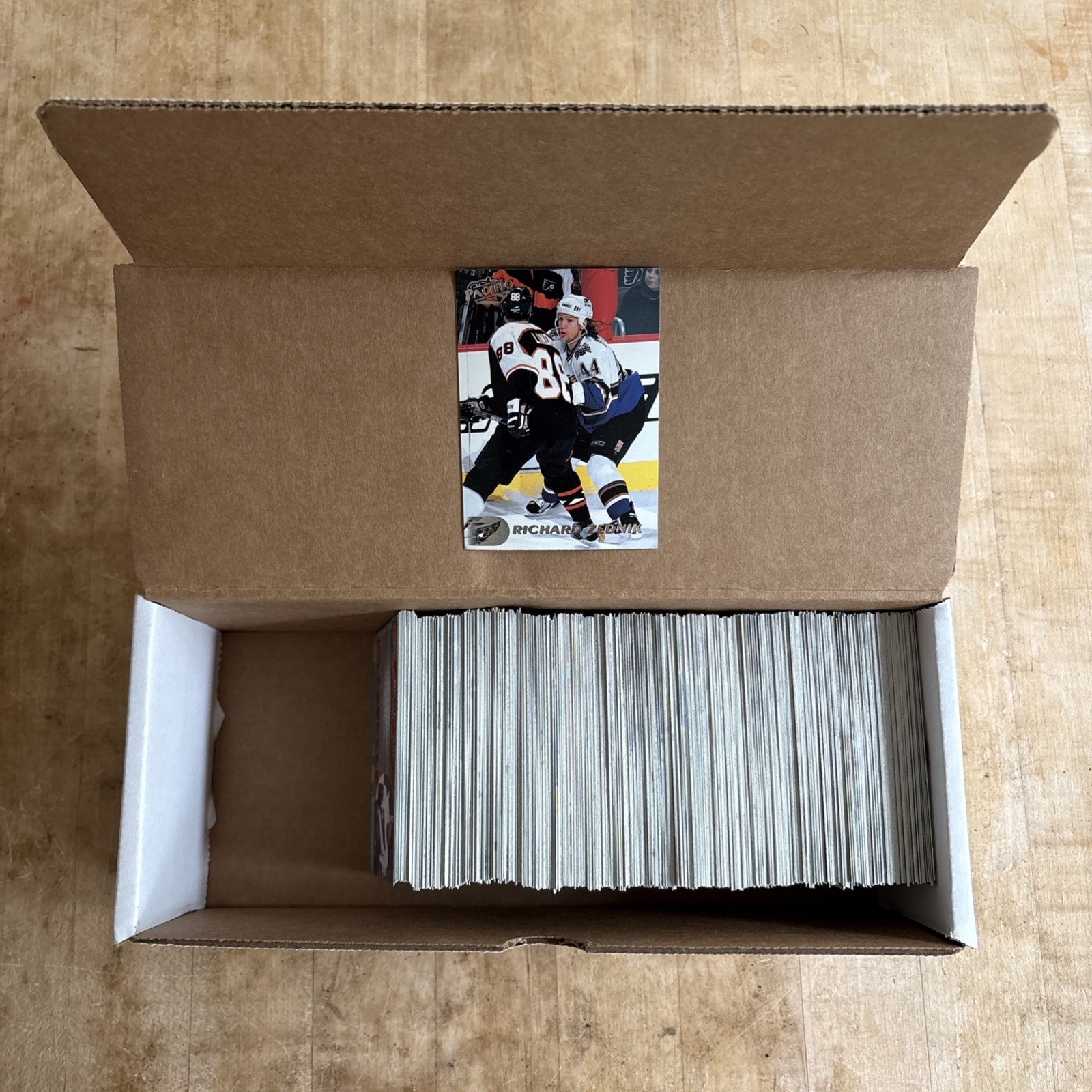 1998-99 Pacific Hockey Complete Set Series 1 & 2 - 451 Cards, #1-451