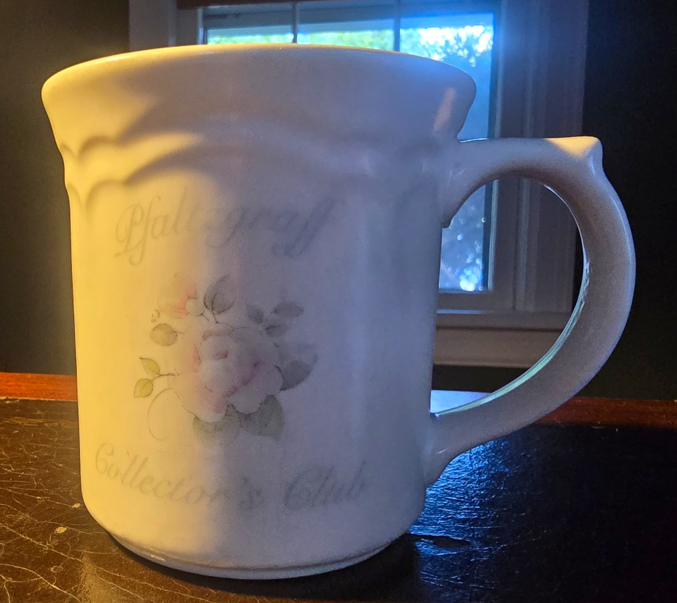 Pfaltzgraff Collector\'s Club 1989 Floral Ceramic Mug White Pink Green Handle Pfaltzgraff Collector\'s Club 1989 Floral Ceramic Mug White Pink Green Handle