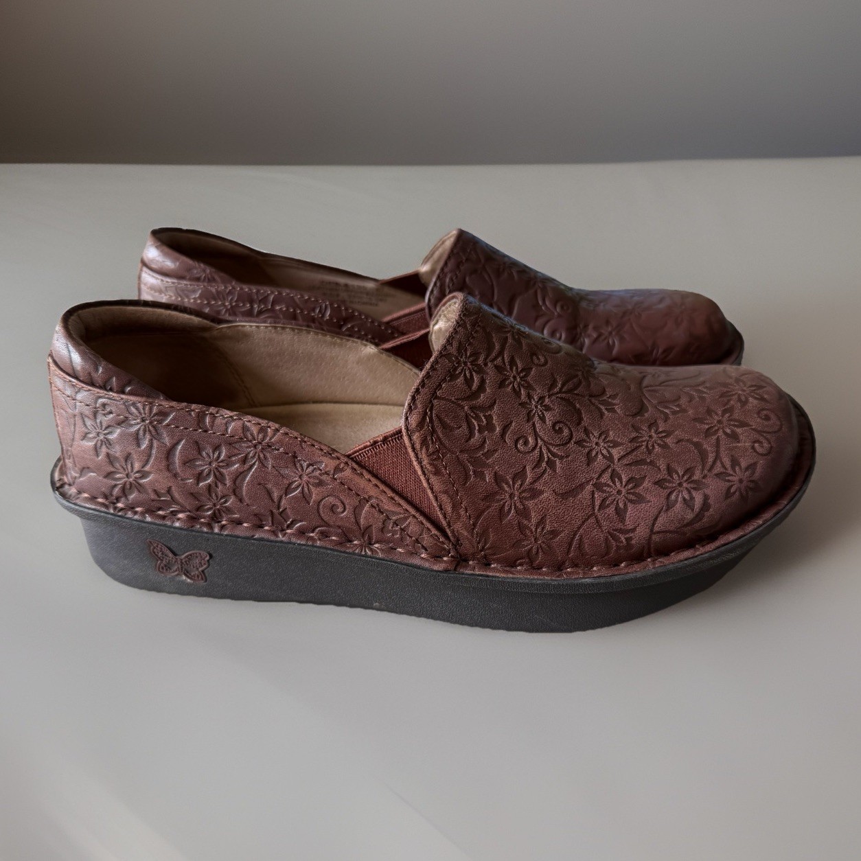 Alegria by PG Lite Shoes Womens 37 Keli Clog Tooled Brown Leather Casual KEL-433