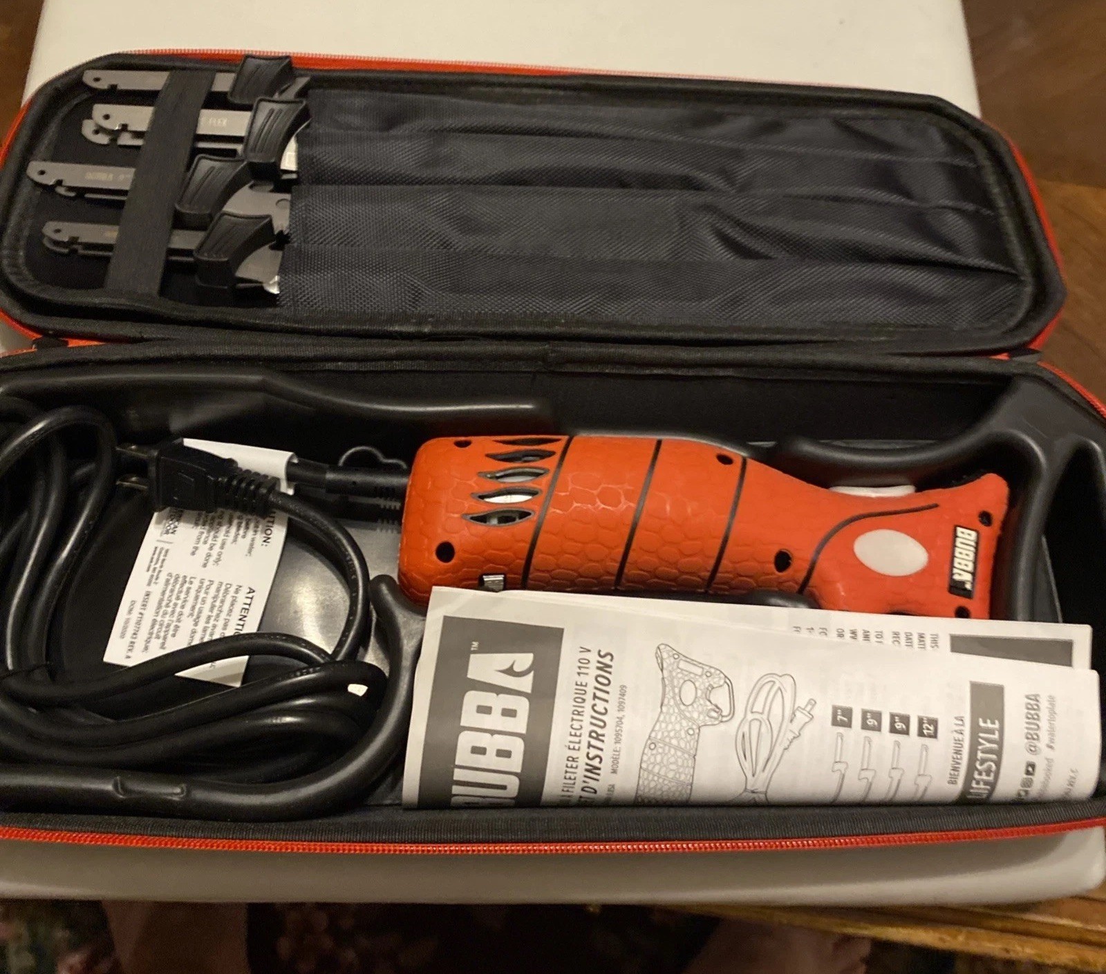 Bubba Blade w/ Case 110v Corded Electric Fillet Knife, 4 Blades 1095704 Fishing 