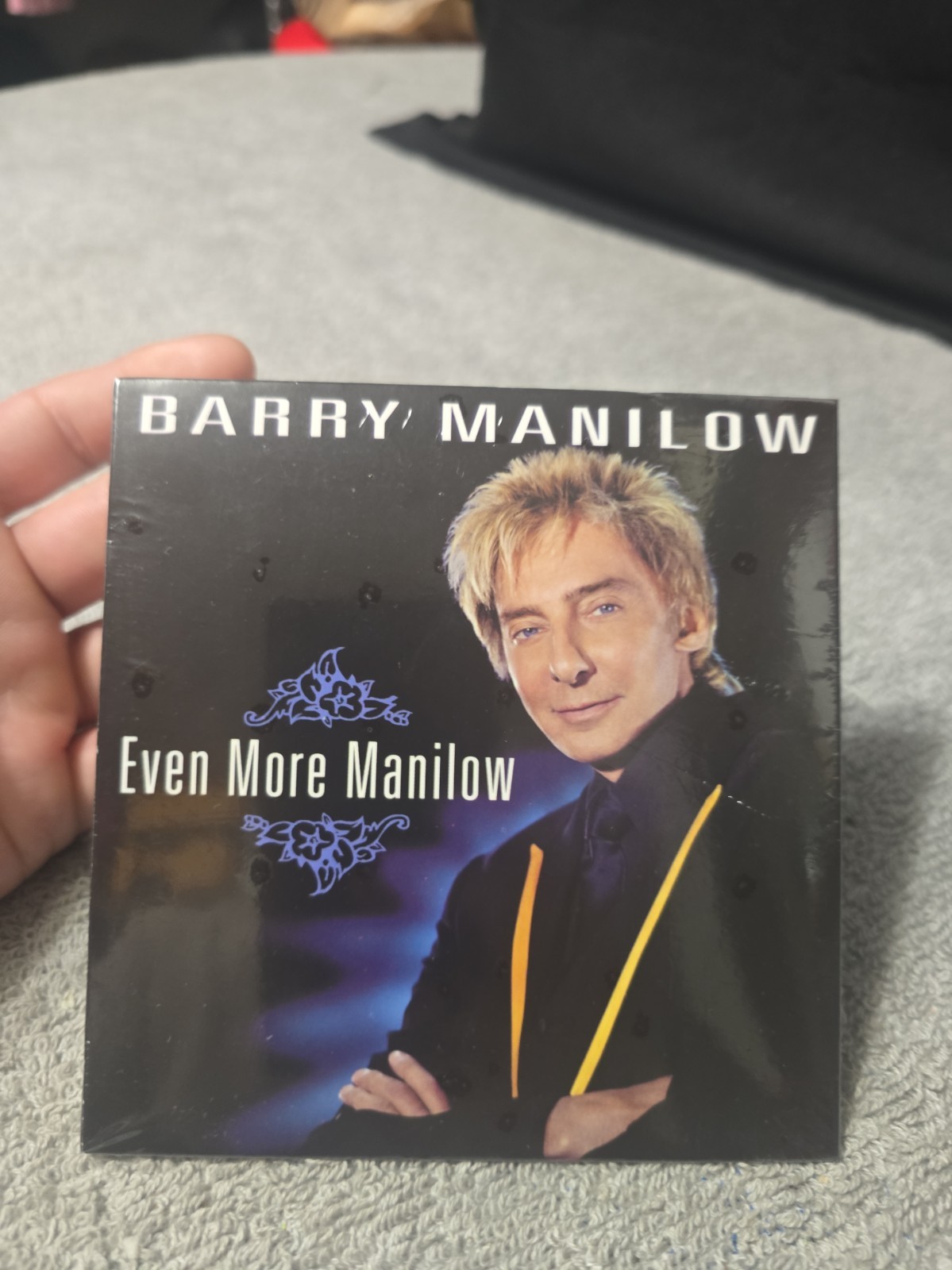 CD Of BARRY MANILOW=Even More Manilow. Rare2007 Maxi Single Sealed A716877... CD Of BARRY MANILOW=Even More Manilow. Rare2007 Maxi Single Sealed A716877...