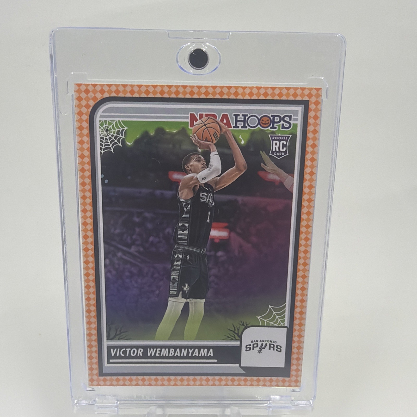 2023-24 Panini Haunted Hoops - Victor Wembanyama #108 Orange (RC)