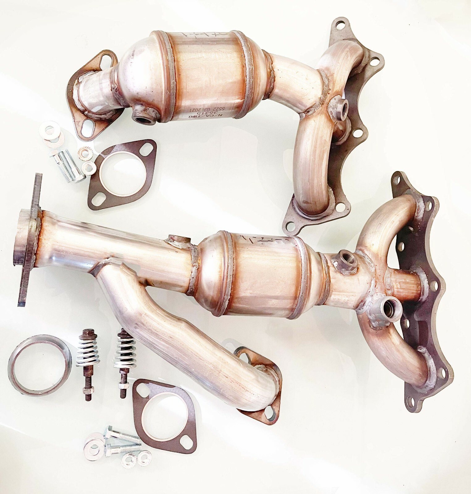 Mitsubishi Endeavor 3.8L Both Front Manifold Catalytic Converter 2004-2011