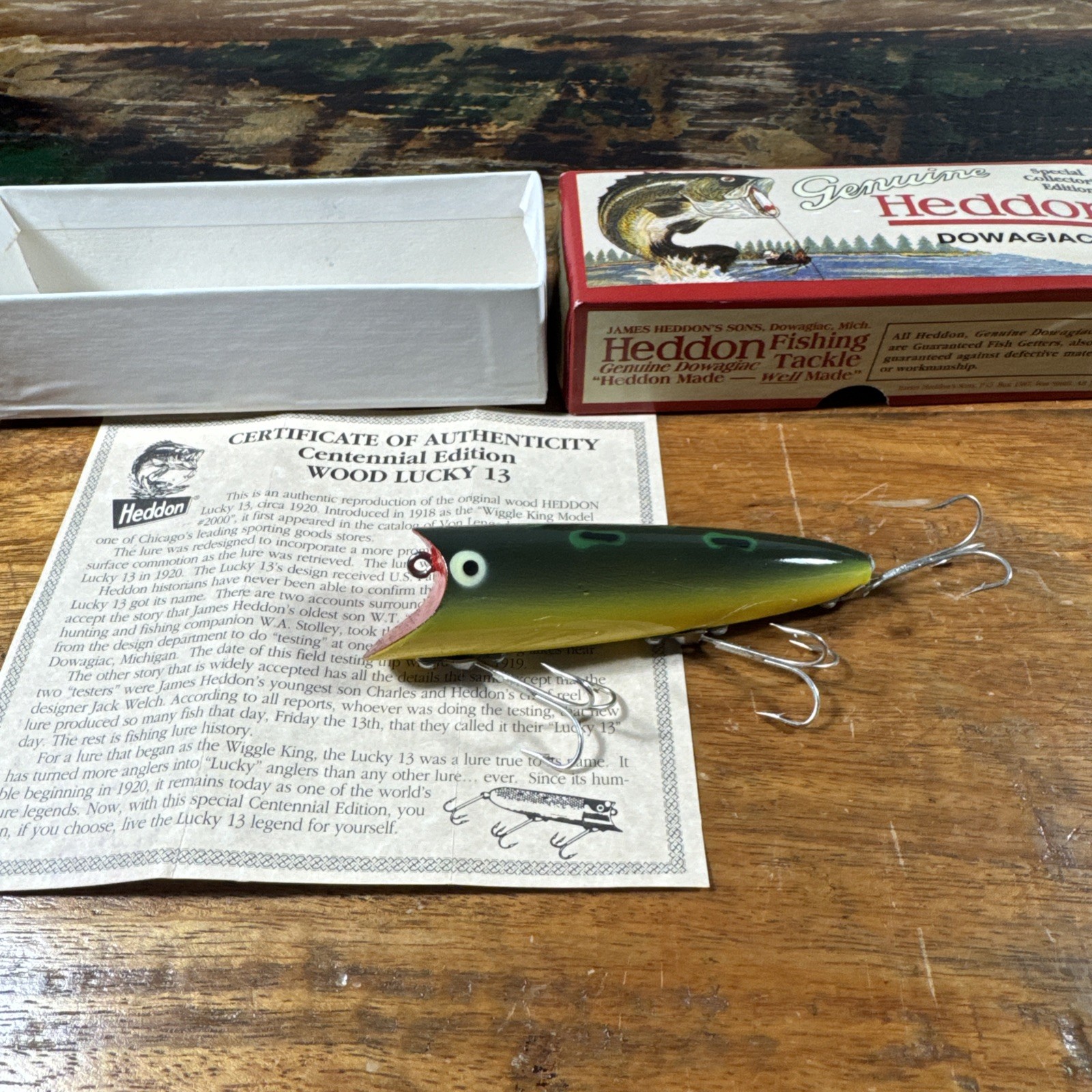 Heddon Collector\'s Edition Wood Lucky 13 Fishing Lure Box Certificate X2500W-BF Heddon Collector\'s Edition Wood Lucky 13 Fishing Lure Box Certificate X2500W-BF