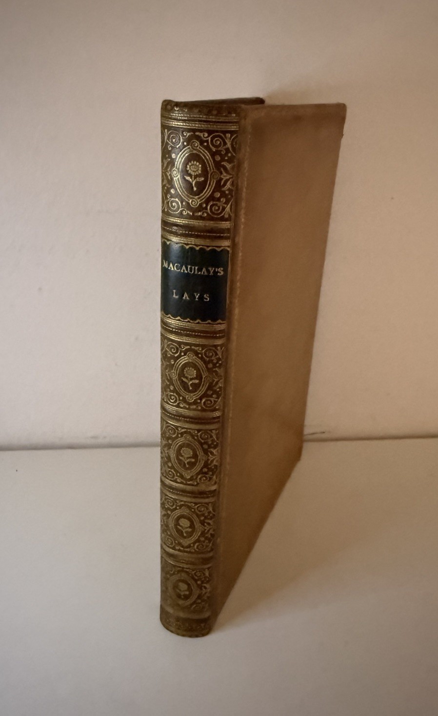 Lays of Ancient Rome Ivry The Armada LORD MACAULAY 1887 Leather Shelf Decor NICE Lays of Ancient Rome Ivry The Armada LORD MACAULAY 1887 Leather Shelf Decor NICE