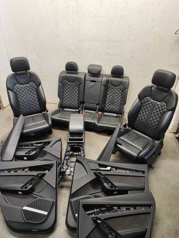 Audi Q5 SQ5 FY 2018 Interior Complete OVI30147