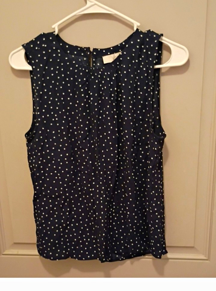 LOFT Women’s XS Blue White Polka Dot Sleeveless Woven Rayon Button Blouse LOFT Women’s XS Blue White Polka Dot Sleeveless Woven Rayon Button Blouse