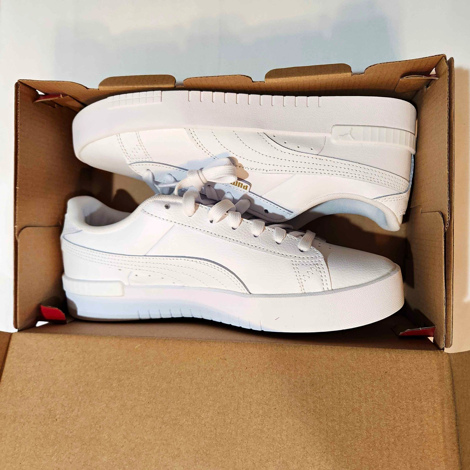 PUMA Court Sneaker Women\'s White Low Top Lace Up Logo Solid Athletic Sneaker