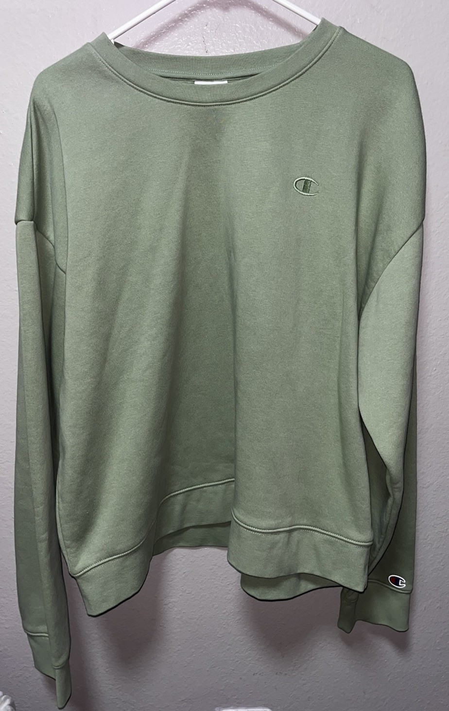 Champion Women\'s 2XL Sage Green Crewneck Sweatshirt Fleece Pullover Embroidered