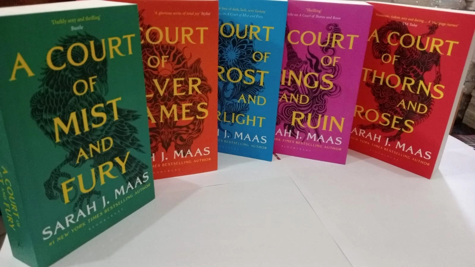 By Sarah J. Maas 5 Books set A Court of Thorns Brand NEW English By Sarah J. Maas 5 Books set A Court of Thorns Brand NEW English