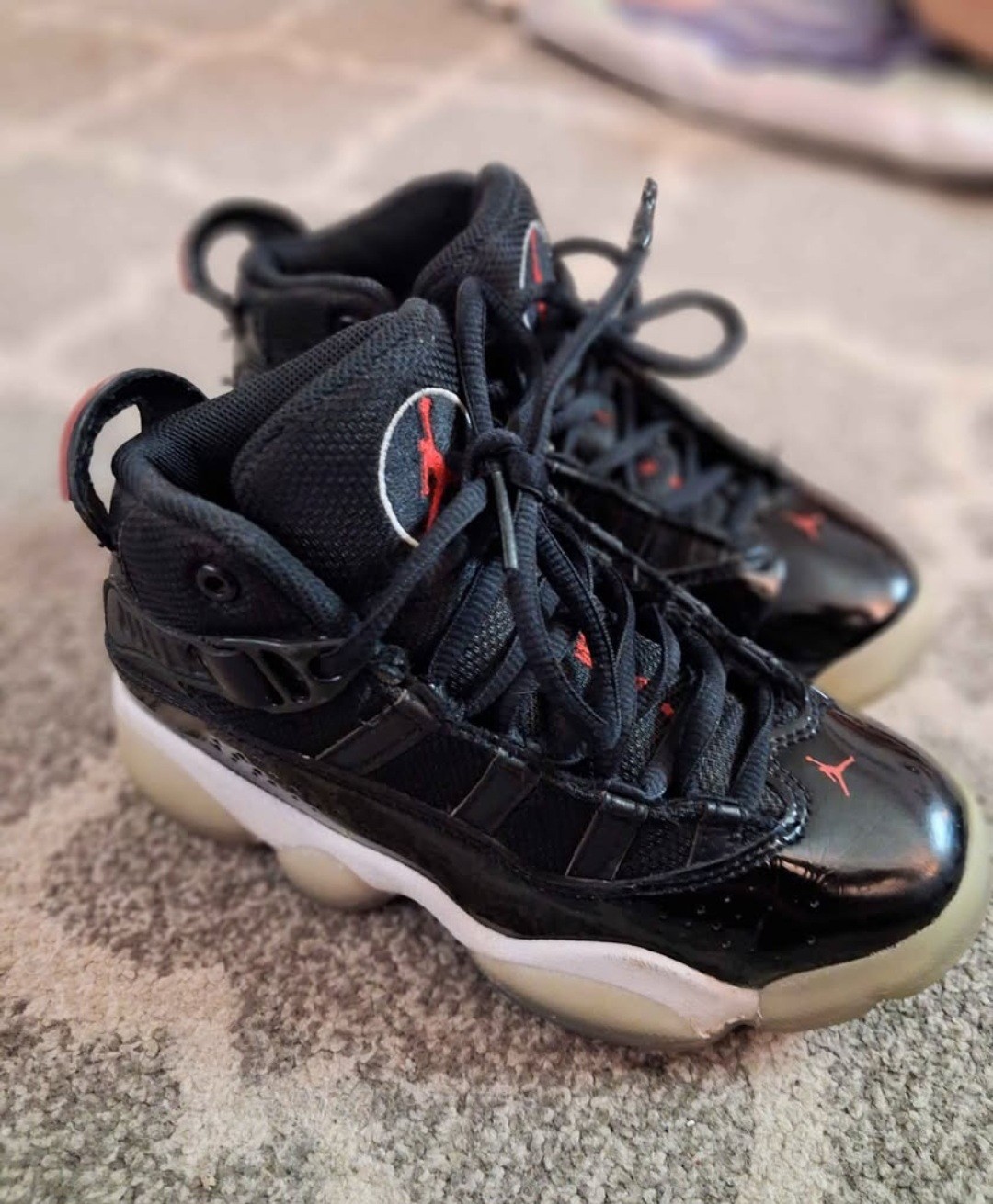 Boys Jordan\'s size 12. 5c very good condition