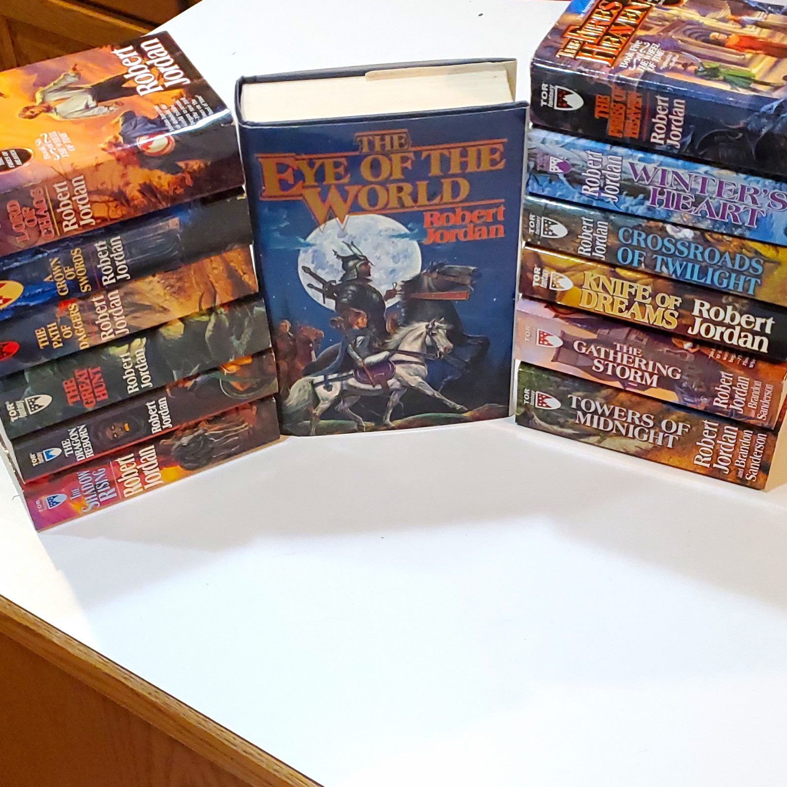 THE WHEEL OF TIME-ROBERT JORDAN-FIRST 12 BOOKS IN THE SERIES