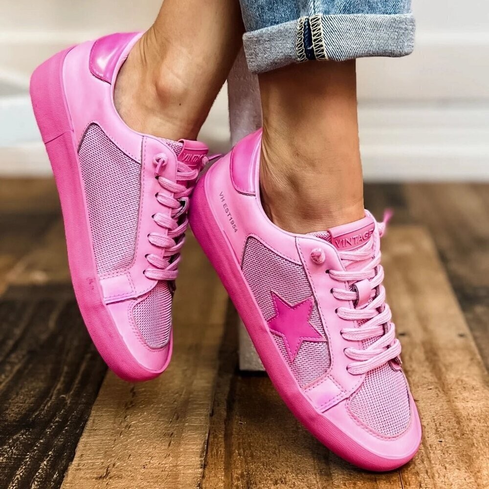 *RARE* Vintage Havana Sneakers *RARE* Vintage Havana Sneakers